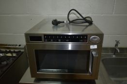 Buffalo GK640 Microwave Oven