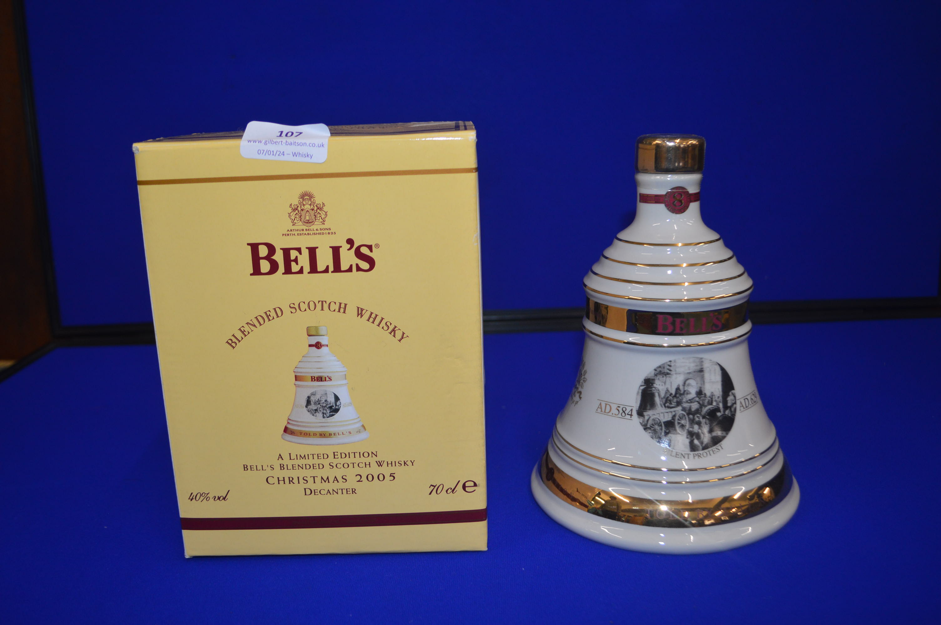 Bell’s Christmas 2005 Decanter