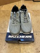 *Skechers Trainers Size: 9