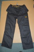 *Dewalt Work Trousers Size: 34x32