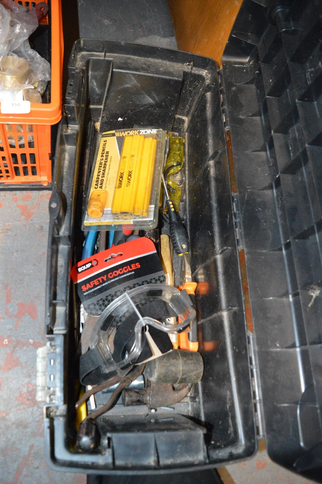 Toolbox and Contents Including a Metal Fittings - Image 3 of 3