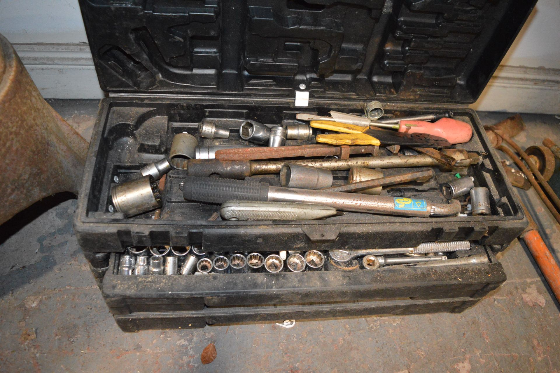 Toolbox Containing a Quantity of Tools - Image 2 of 4