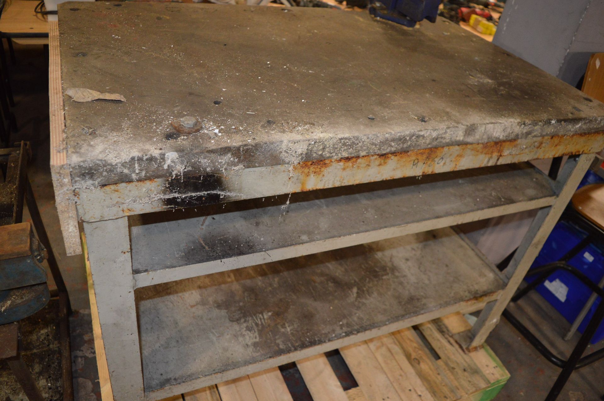 Workbench with Record SQ3 Vice - Image 2 of 2