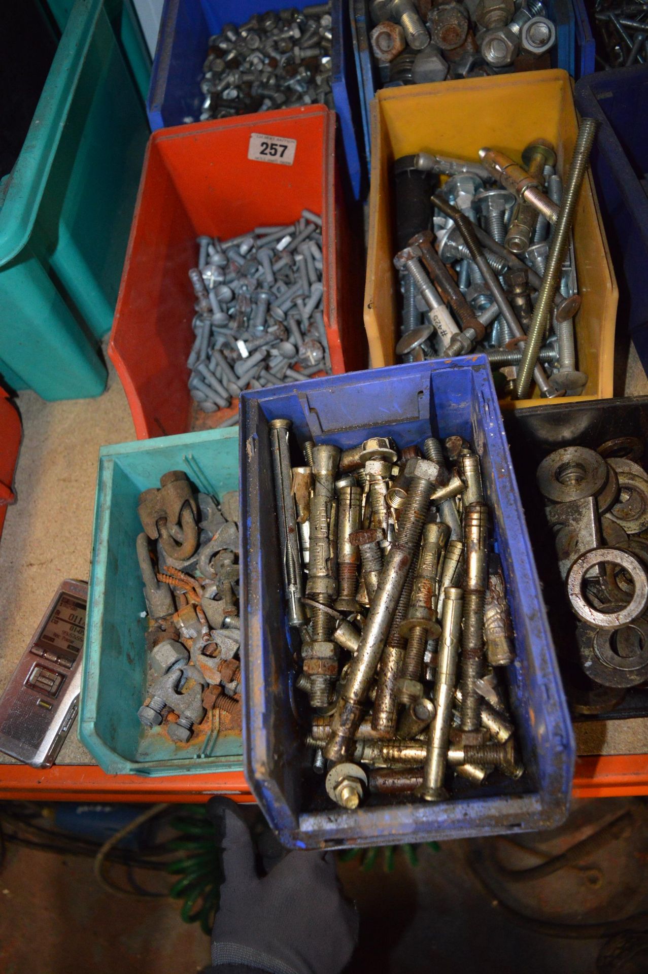 Mixed Lot Including Bolts, Screws, Wall Fixings, etc. - Image 2 of 6