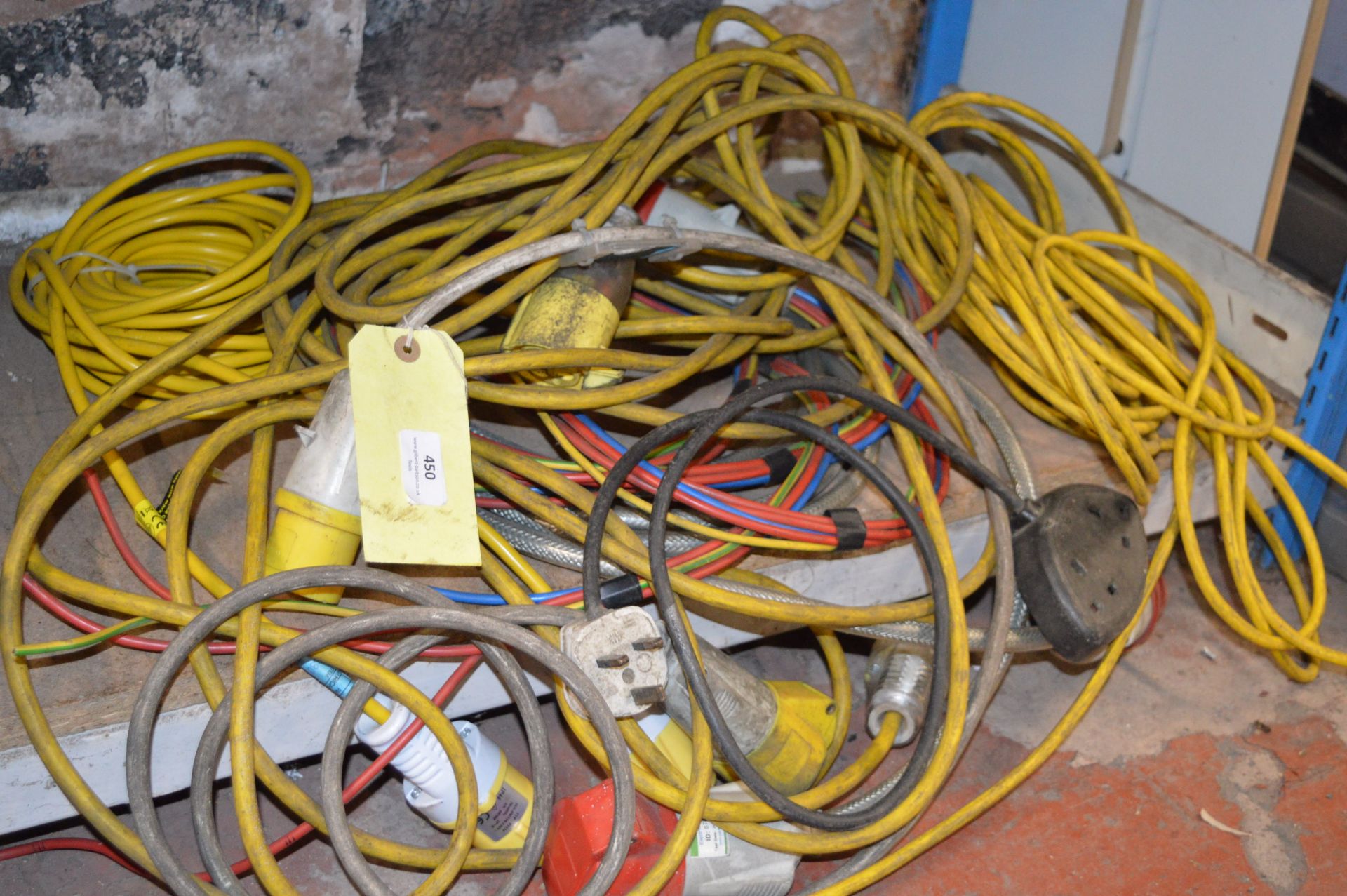 Quantity of Mixed Cable Including 110v and 240v