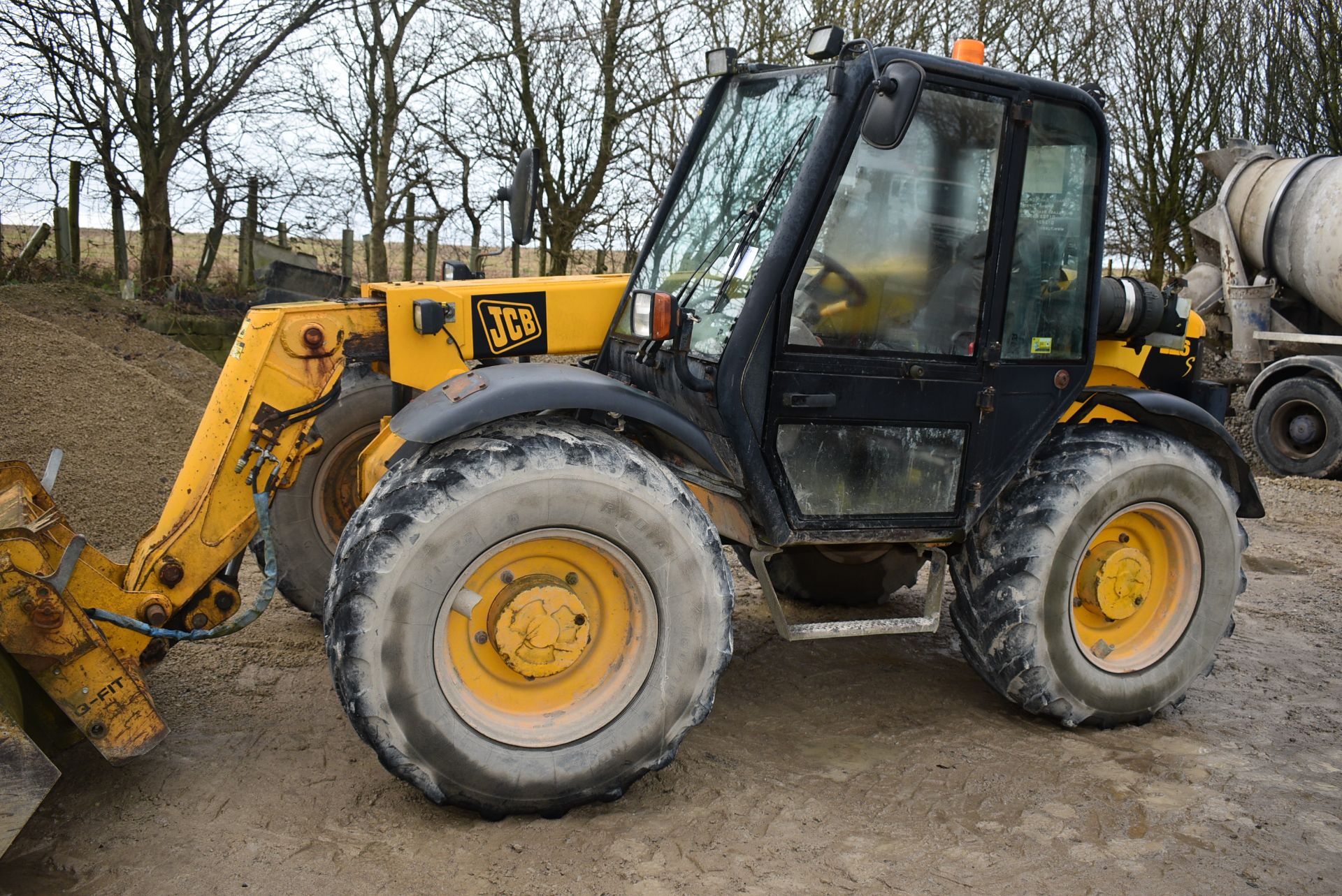 *JCB NL52 SGO Telehandler with Loading Bucket and Fork Attachments, 9468 Hours, PIN: 0284031 - Image 3 of 14