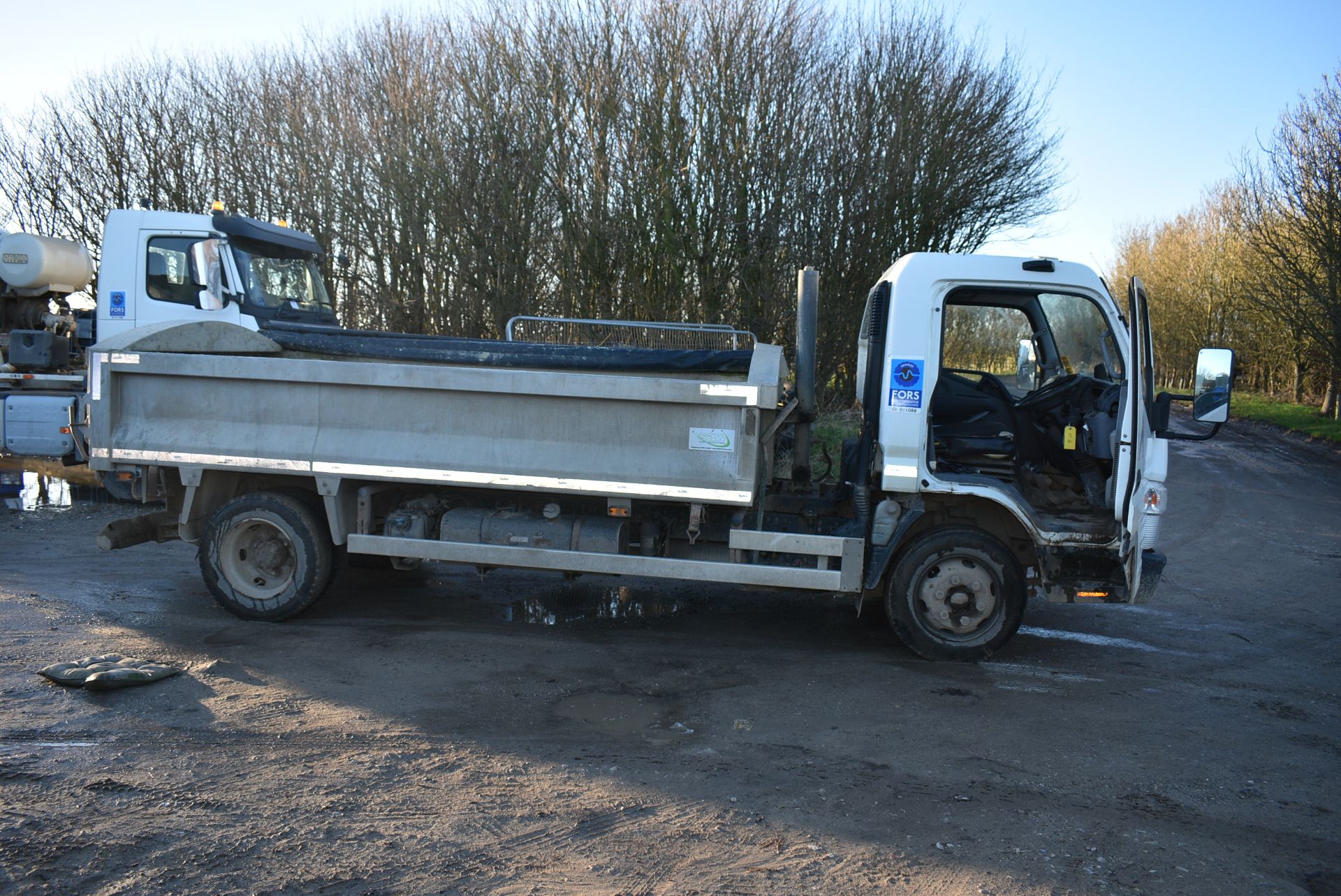 *Mitsubishi Fuso Canter 7.5-ton Tipper with Swadling Cote Two Division Aluminium Tipper Body, - Image 10 of 12