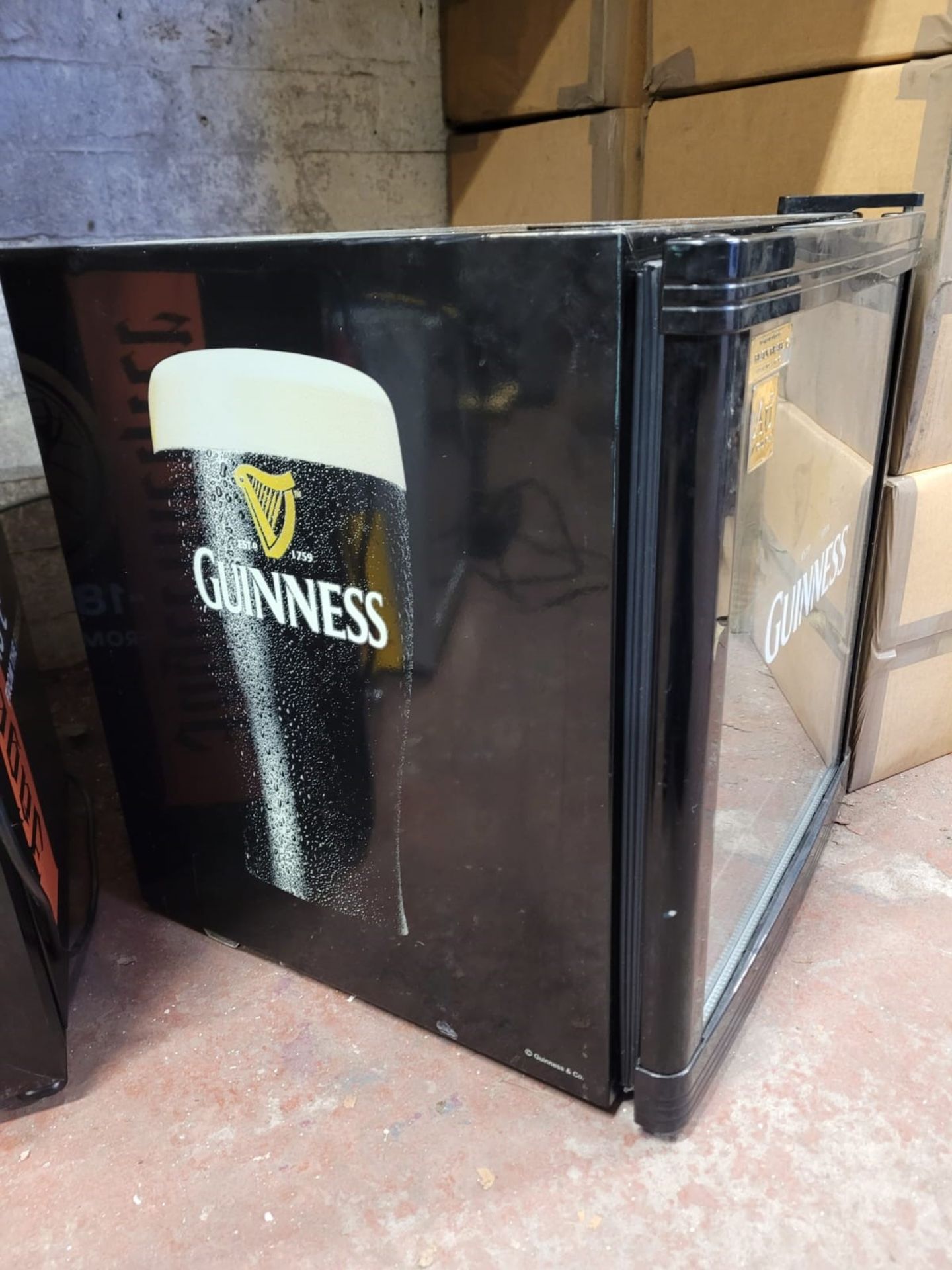 Guinness Mini Drinks Chiller - 50 x 45 x 47cm - Image 3 of 4