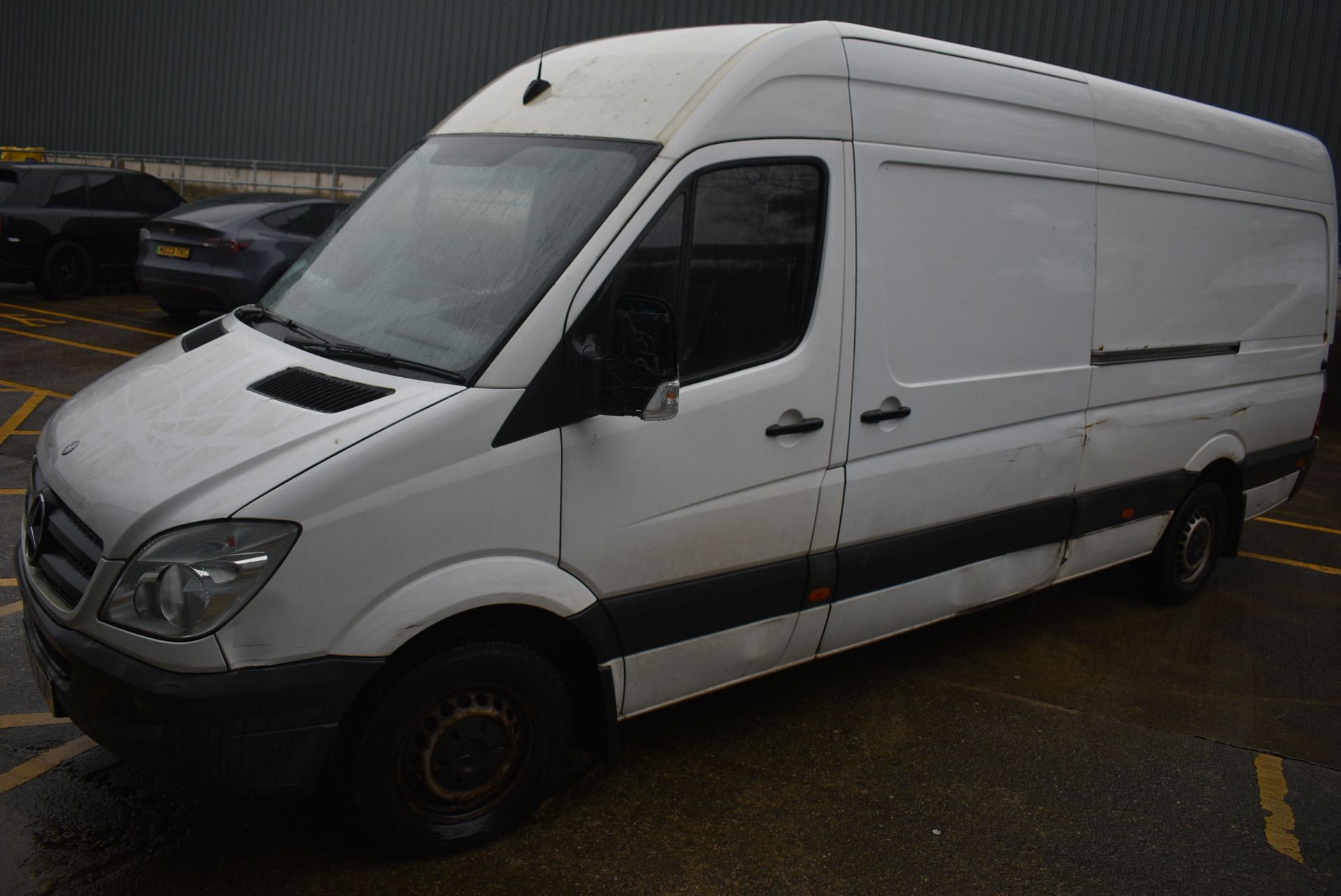 *Mercedes Sprinter 316CDi Long Wheelbase Van Reg: YG61 WJD with Side Door, Mileage: 147766, Manual - Image 5 of 13