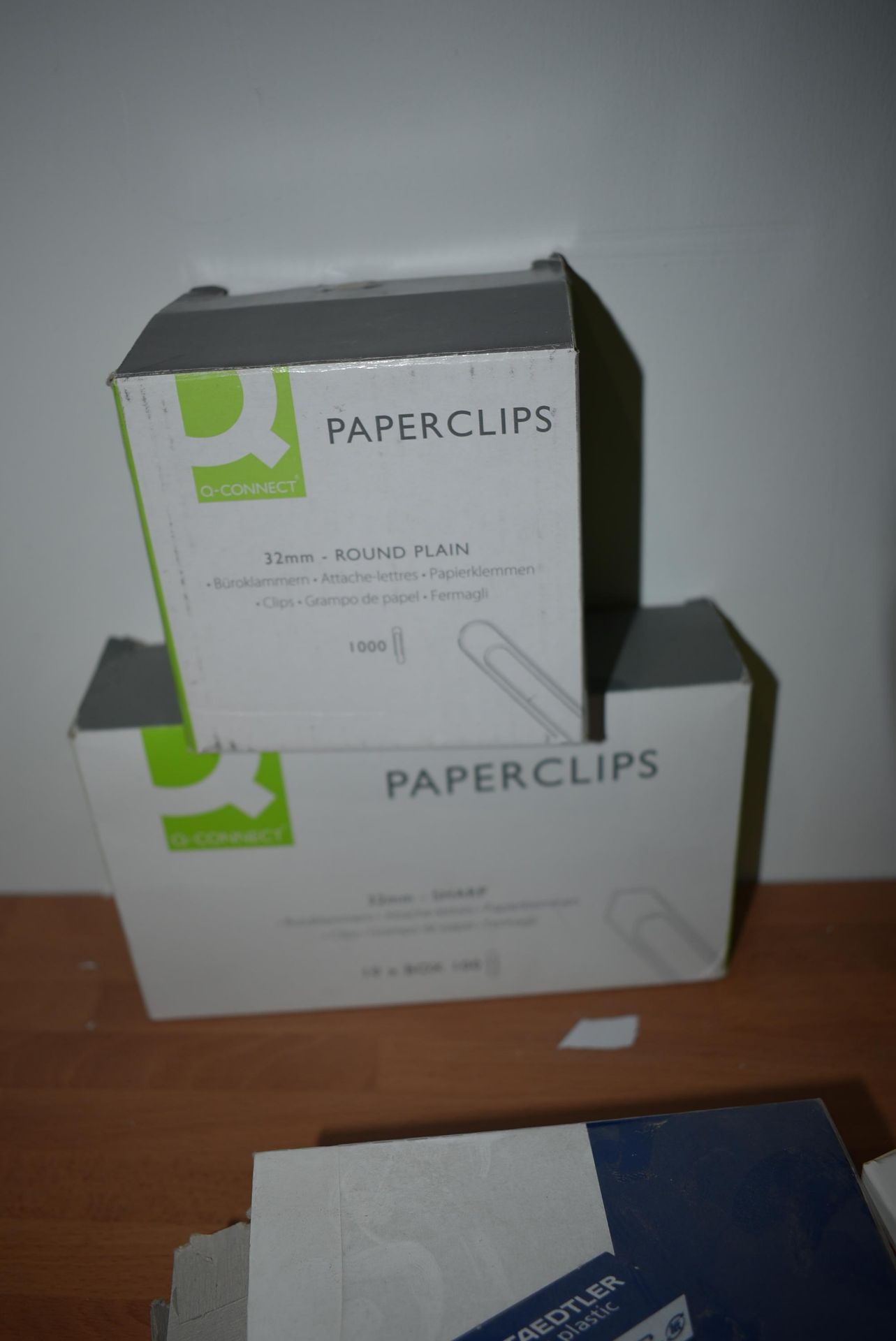 *Quantity of Office Stationery Paperclips, Staples, Rubbers, Pens, etc. - Image 4 of 5