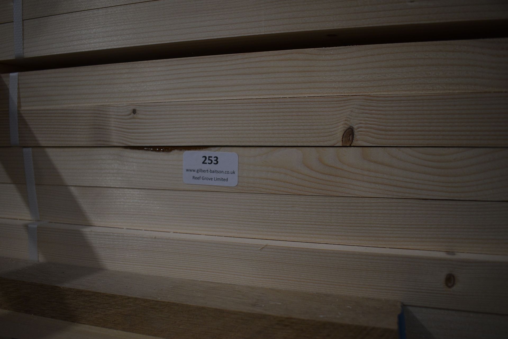 *Contents of Shelf to Include Seven 4m Lengths of Wood 60x35mm plus Offcuts - Image 3 of 5