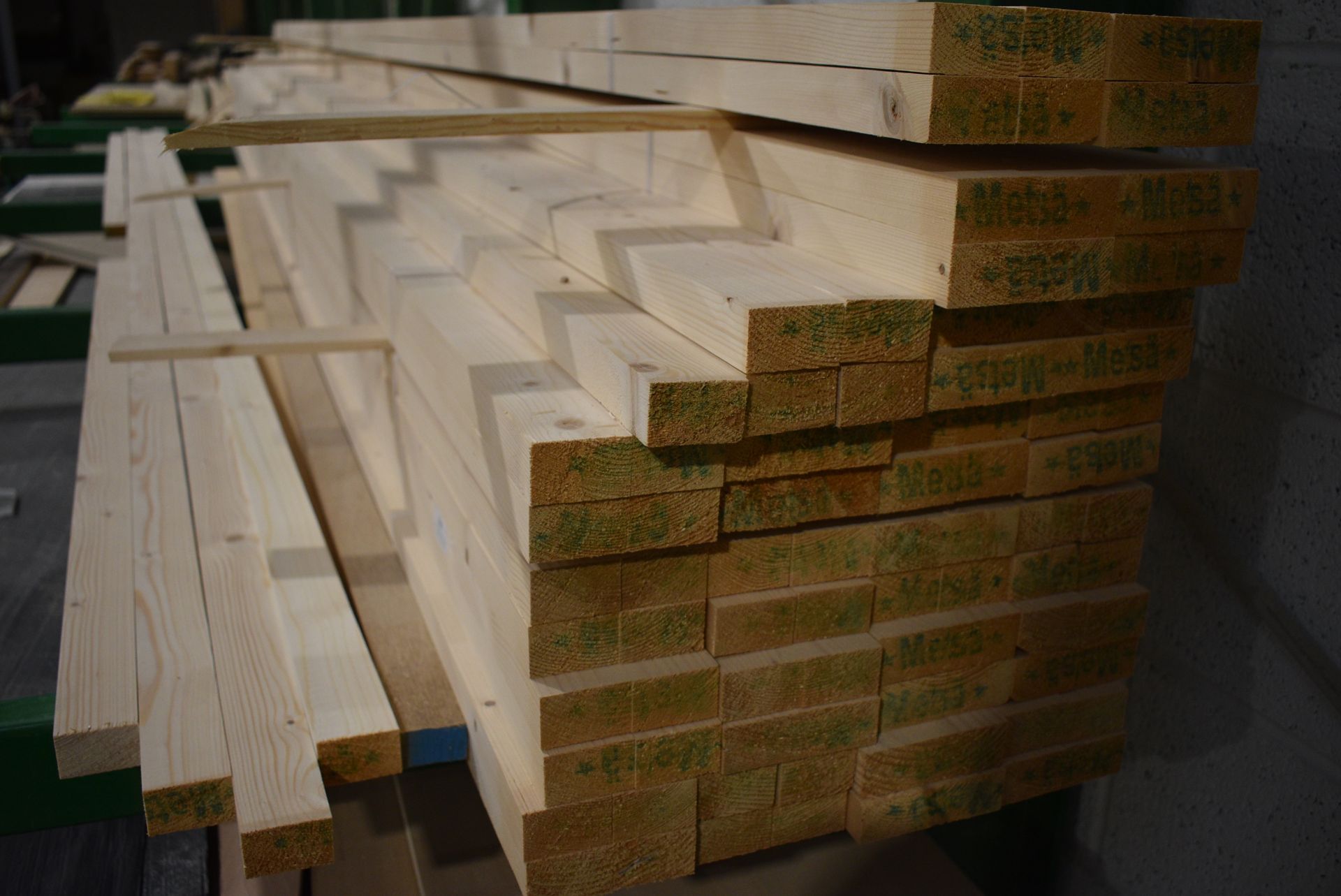 *Contents of Shelf to Include Seven 4m Lengths of Wood 60x35mm plus Offcuts - Image 5 of 5