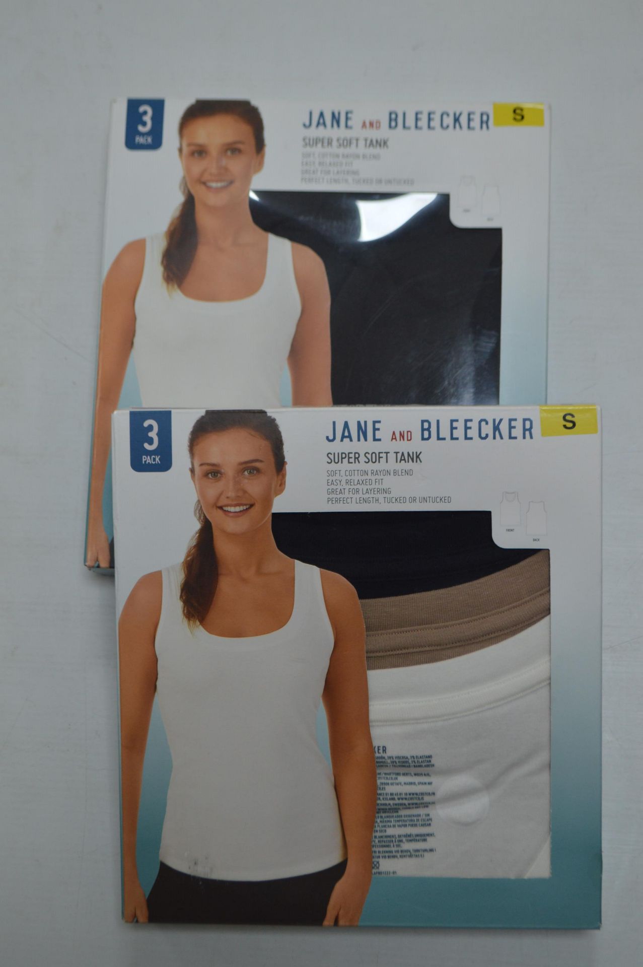 *Jane & Bleaker Lady's Vests Size: S (mixed colour