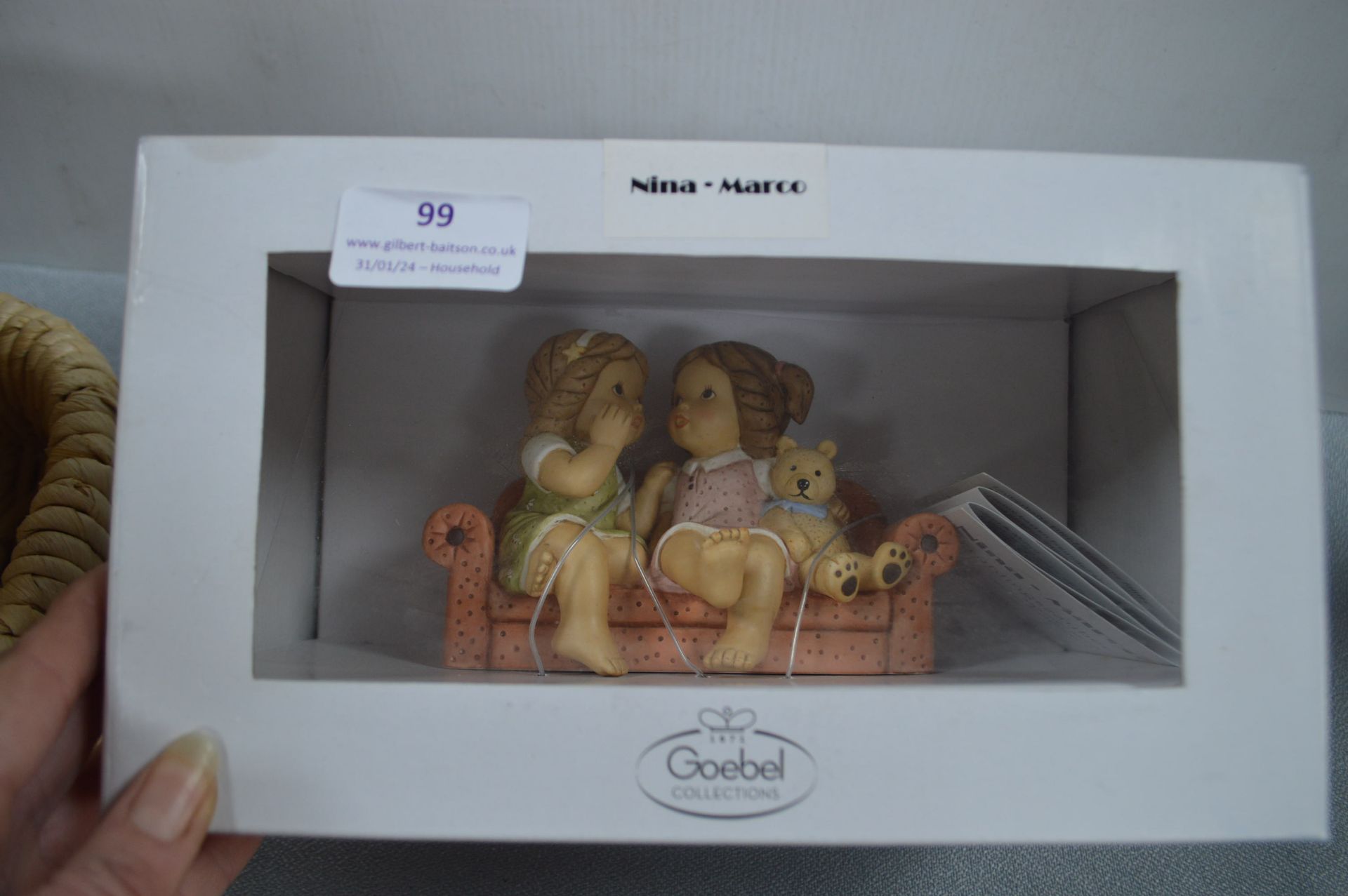 Goebel Collection Figure "Nina" & Marco"