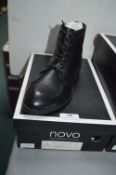 Novo Lady's Black Ankle Boots Size: 5.5