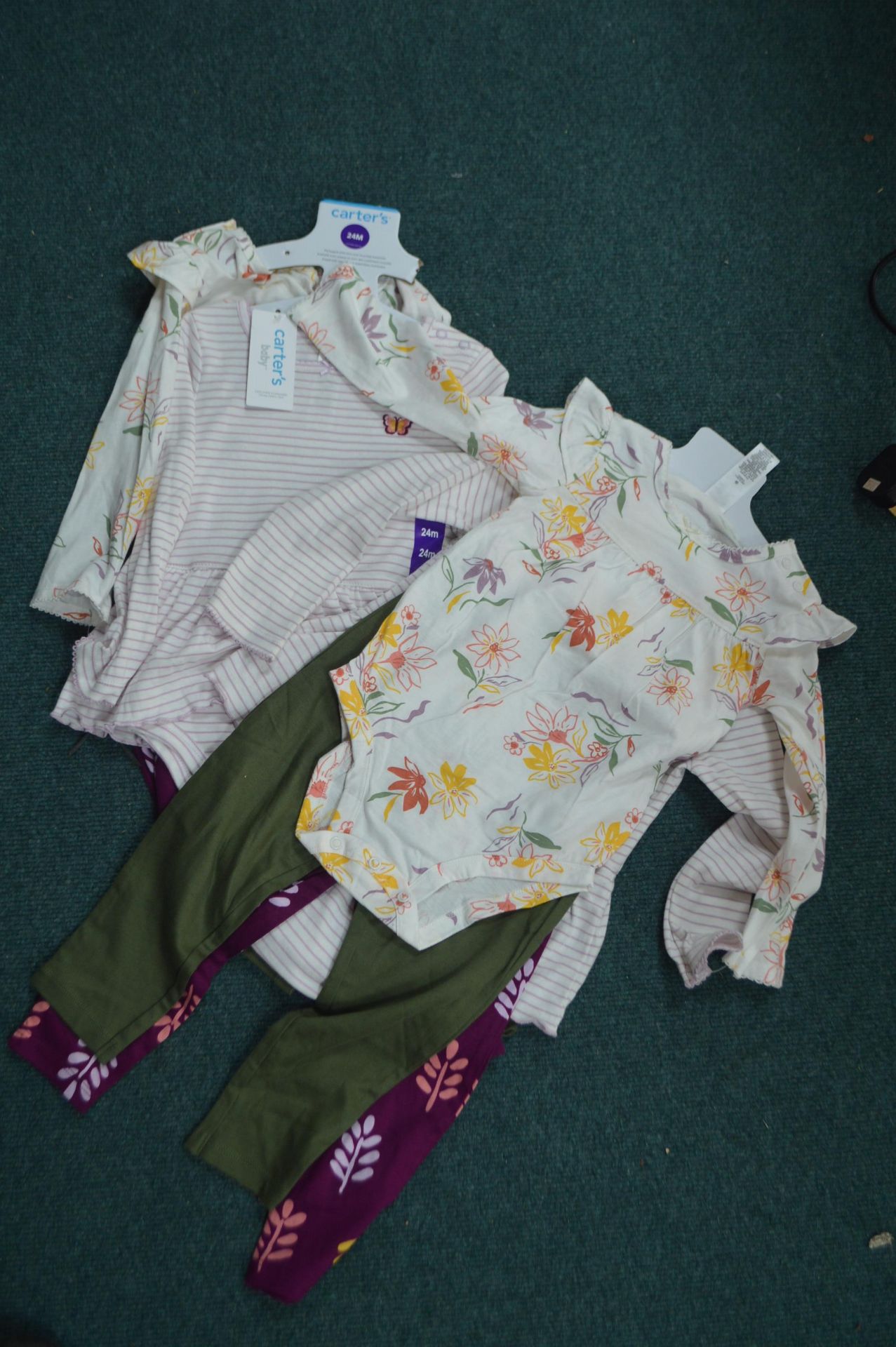 Two Carter's Toddler's 4pc Sets Size: 24 months