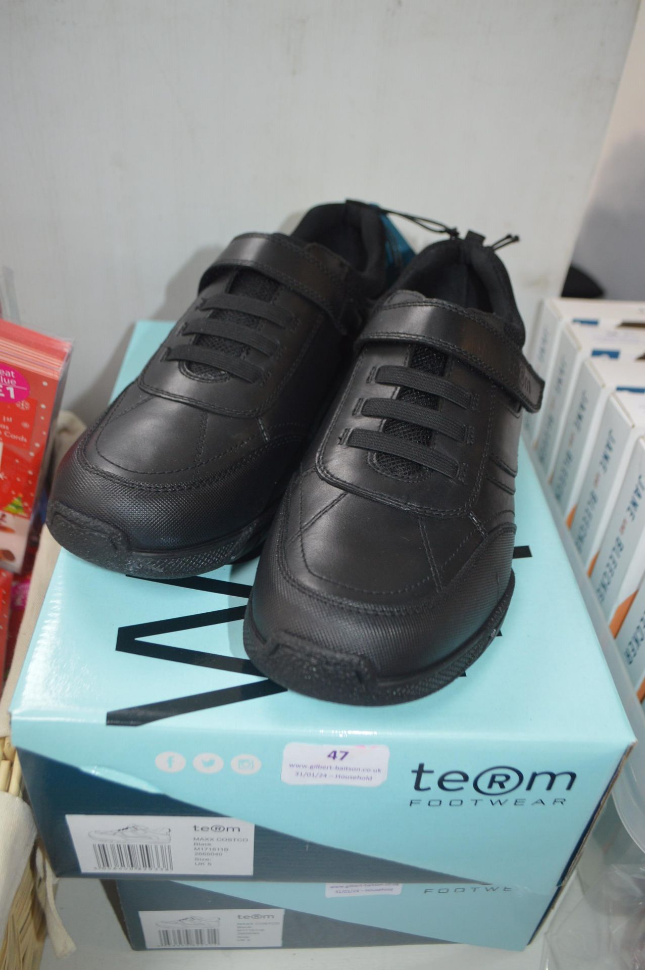 Term School Shoes Size: 5