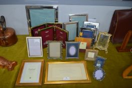 Quantity of Photo Frames