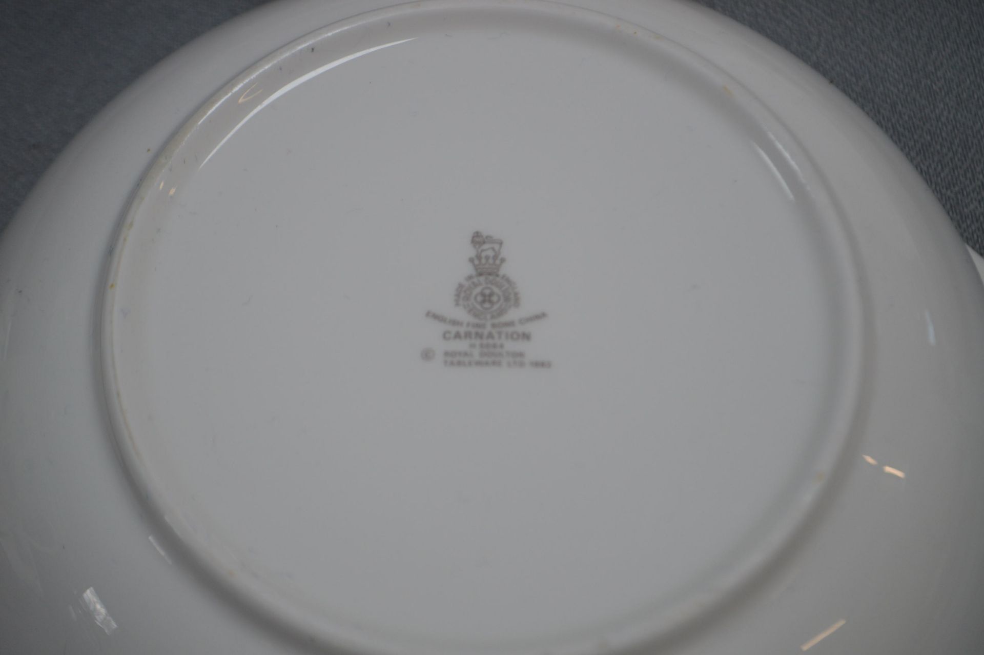 Royal Carnation and Caprice Patterns Doulton Table - Image 3 of 3