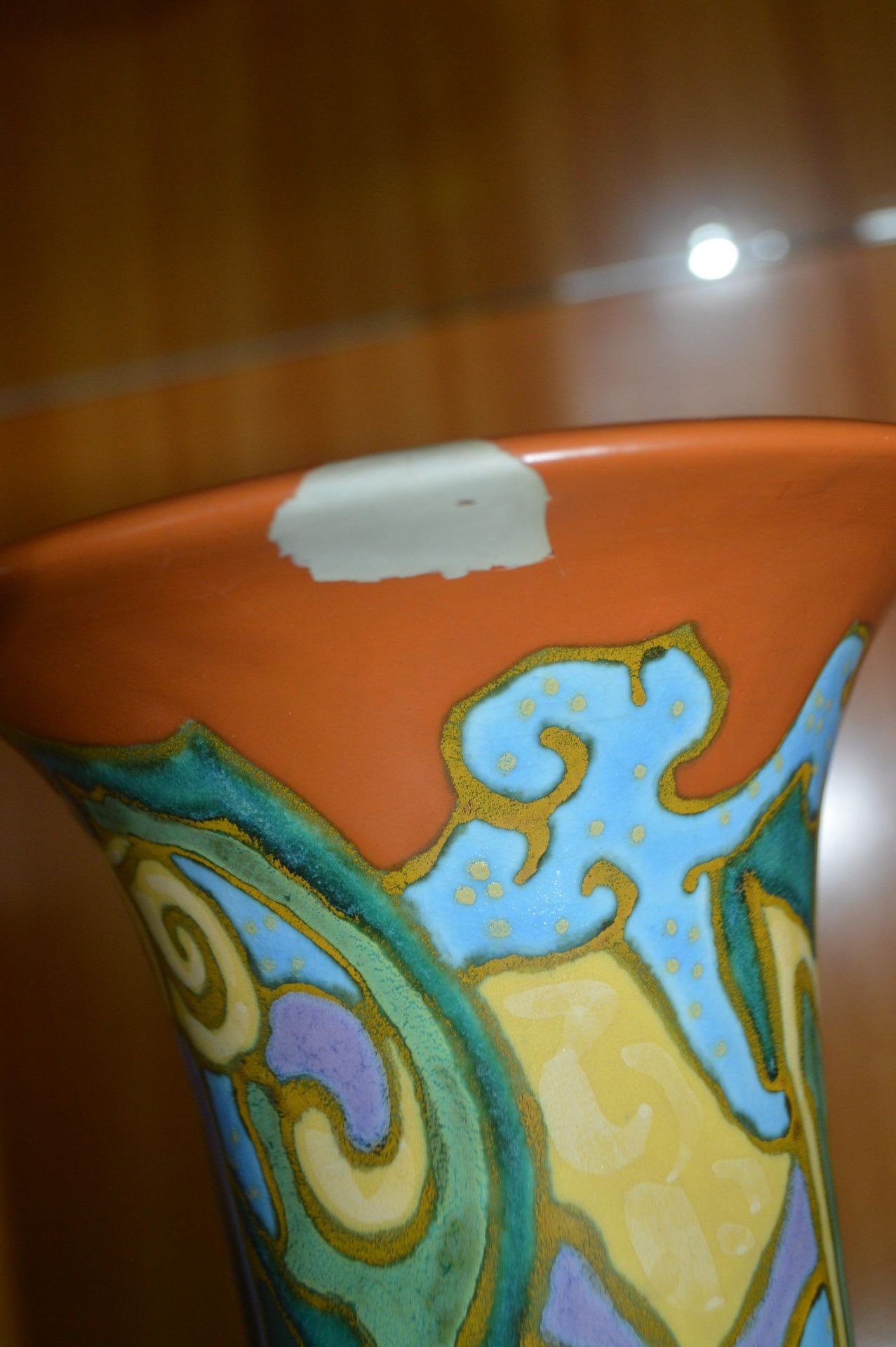 Gruda Dutch Vase (partly restored) - Image 2 of 3