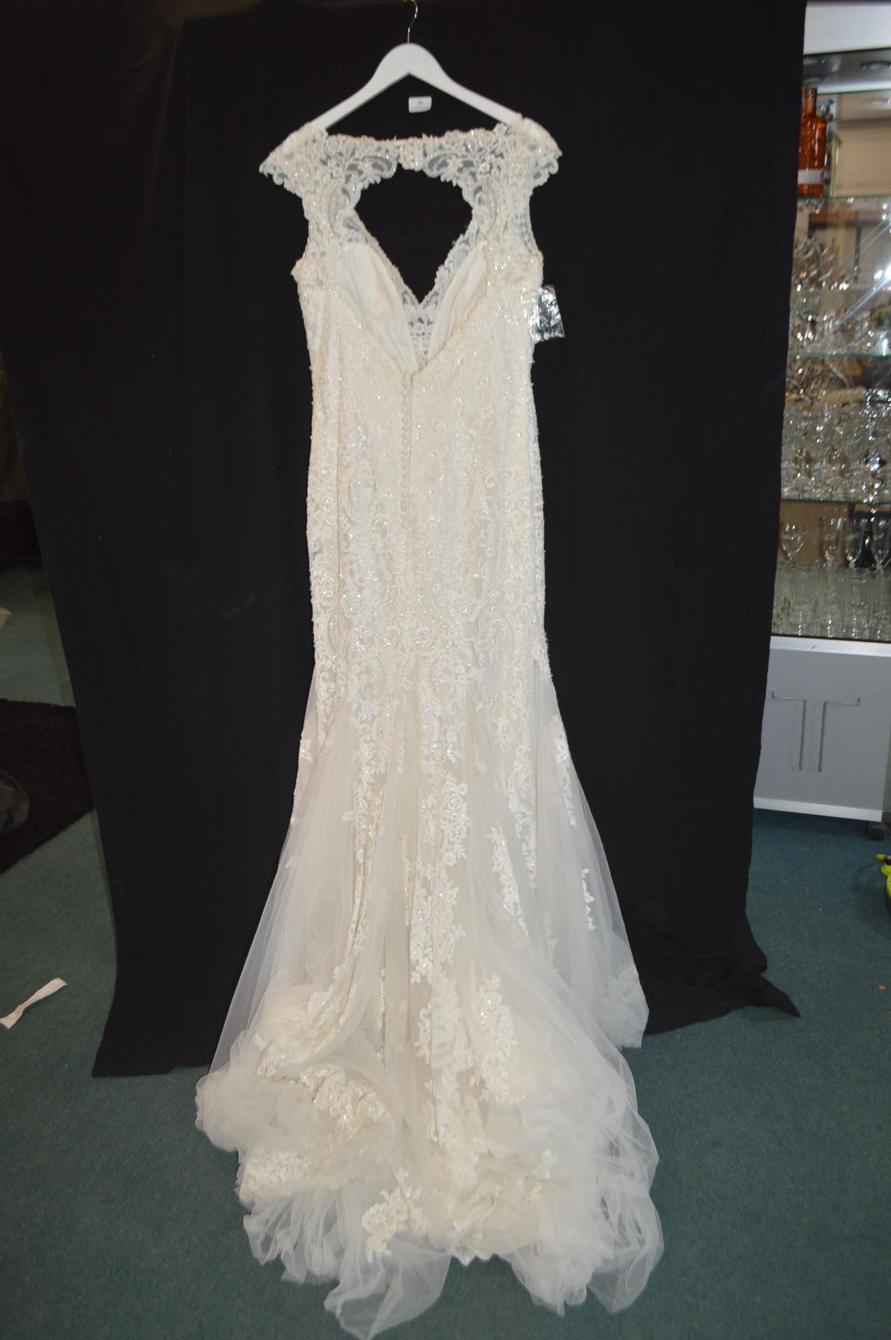 Wedding Dress in Ivory by Madelene Gardner Size: 18 - Image 2 of 2