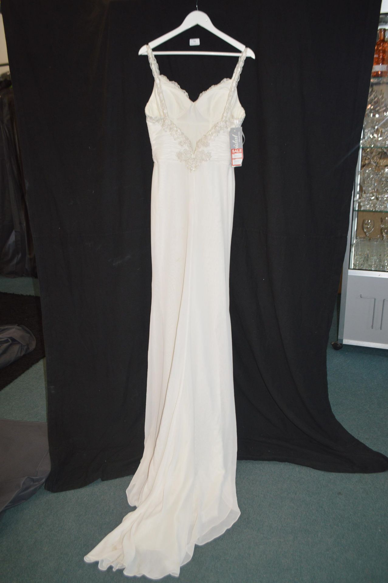 Wedding Dress in Ivory by Ginnis Fashions Size: 8 - Image 2 of 2