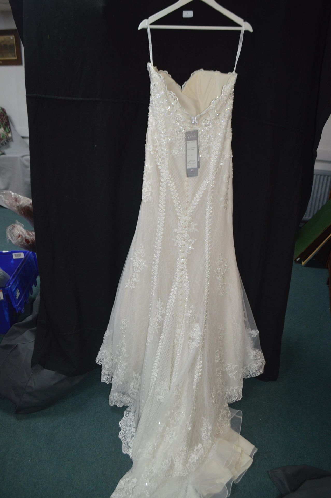 Victoria Kay Wedding Dress in Ivory Size: 16 - Image 2 of 2