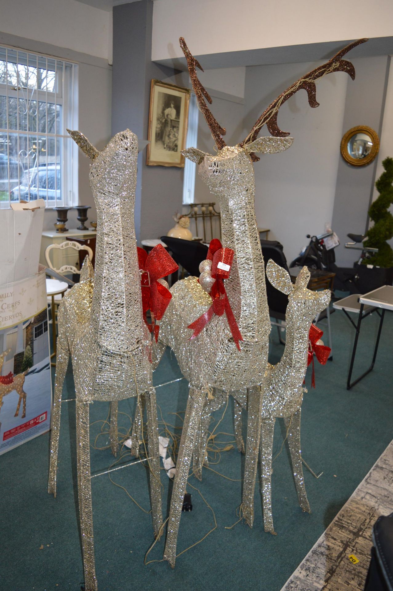 *Christmas Deer Family LED Display (unboxed)