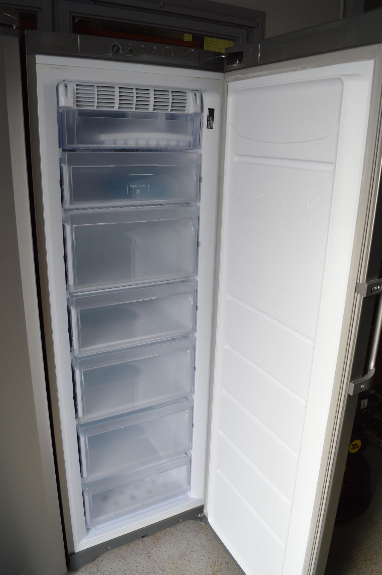 Hotpoint Future FZFM171 Freezer - Image 2 of 2