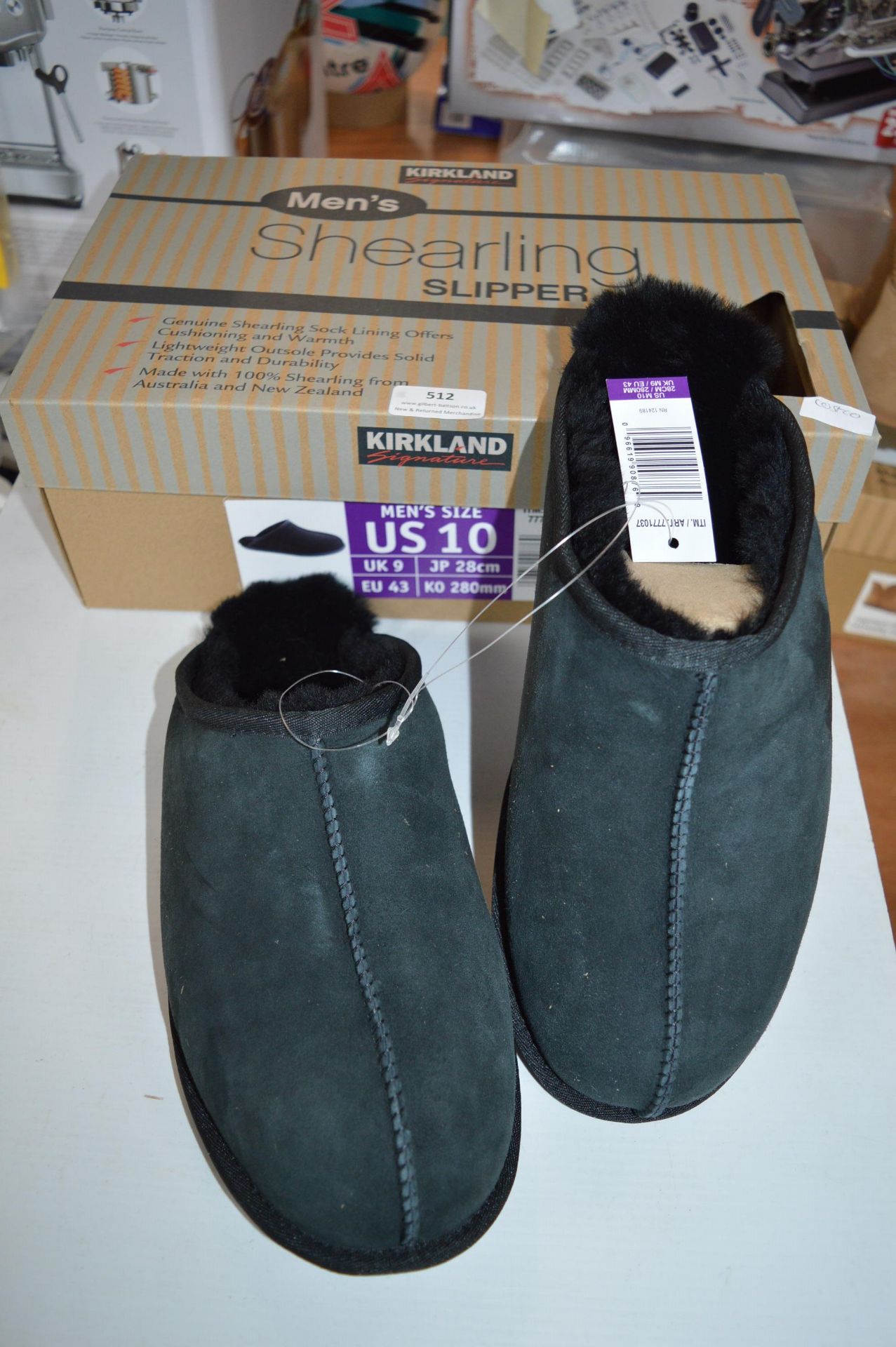 *Kirkland Men's Shearling Slippers Size: 9