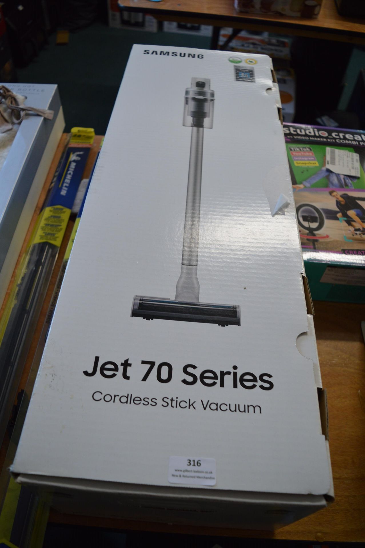 *Samsung Jet 70 Cordless Stick Vacuum Cleaner