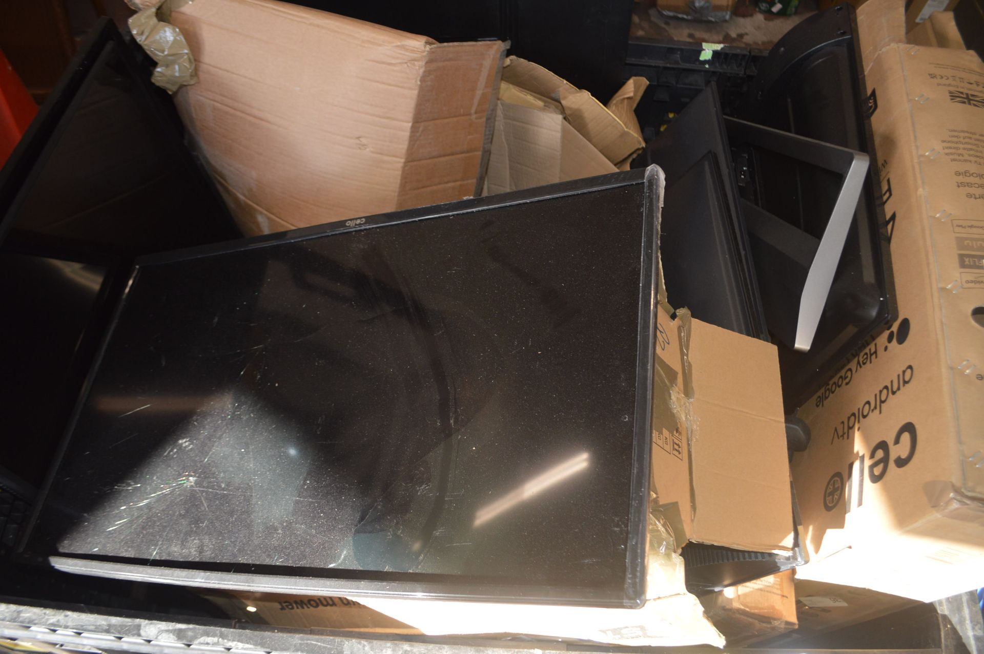 *Quantity of TVs and Monitors (salvage, Crate not included) - Image 4 of 6