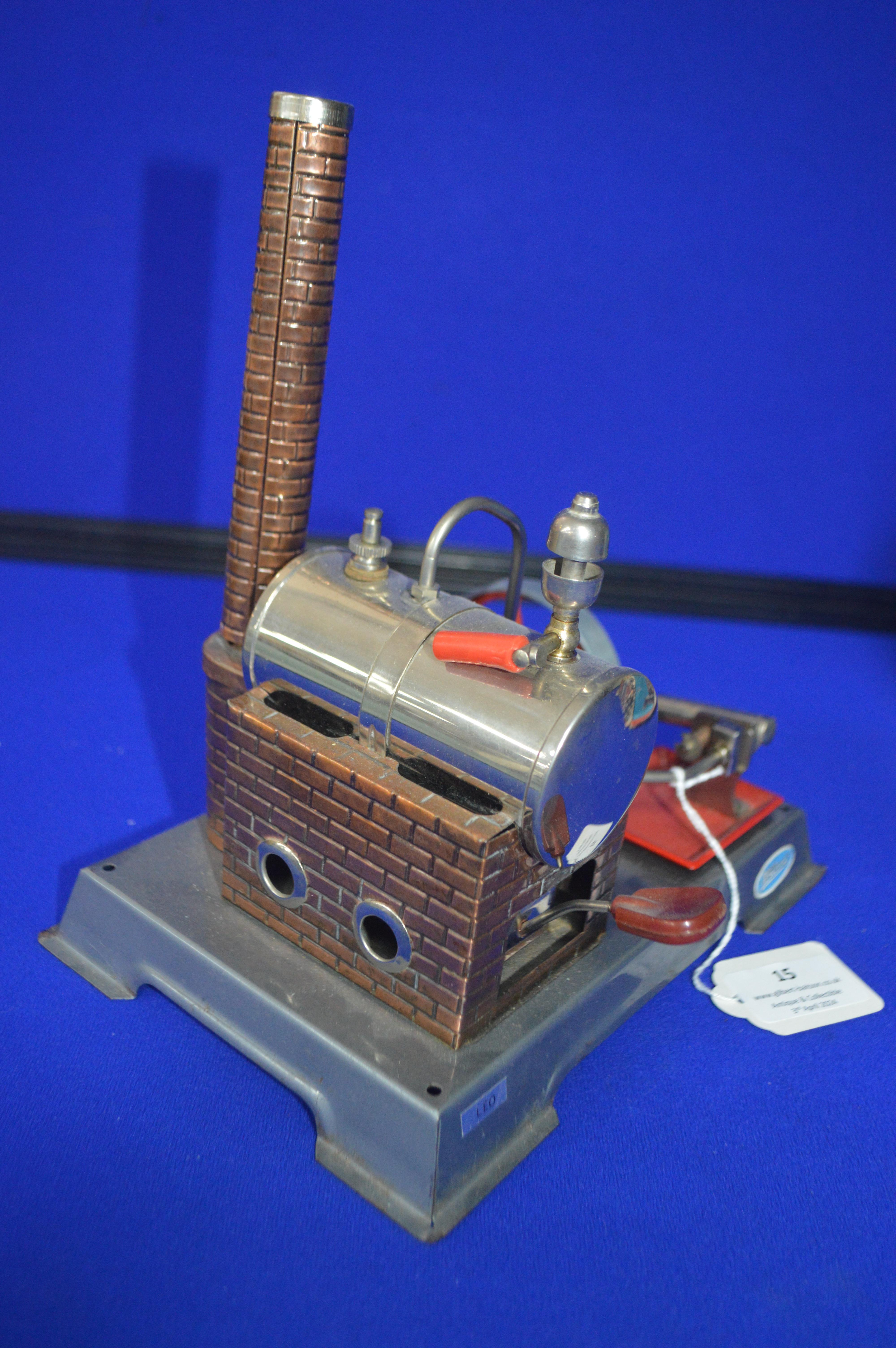 Wilesco D5 Steam Engine with Packaging - Image 2 of 3