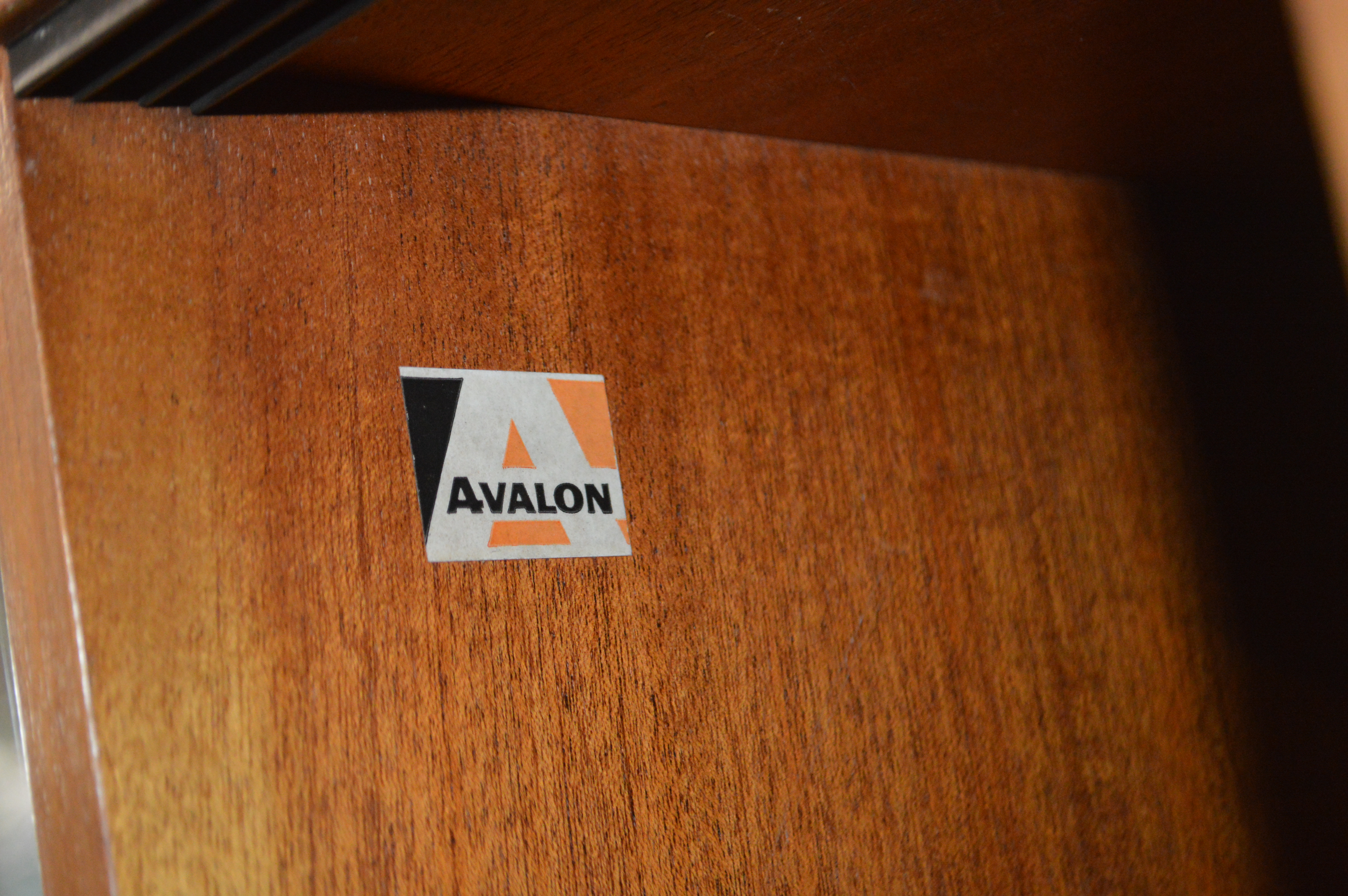 Avalon 1960's Adjustable Shelf Display Unit - Image 3 of 3
