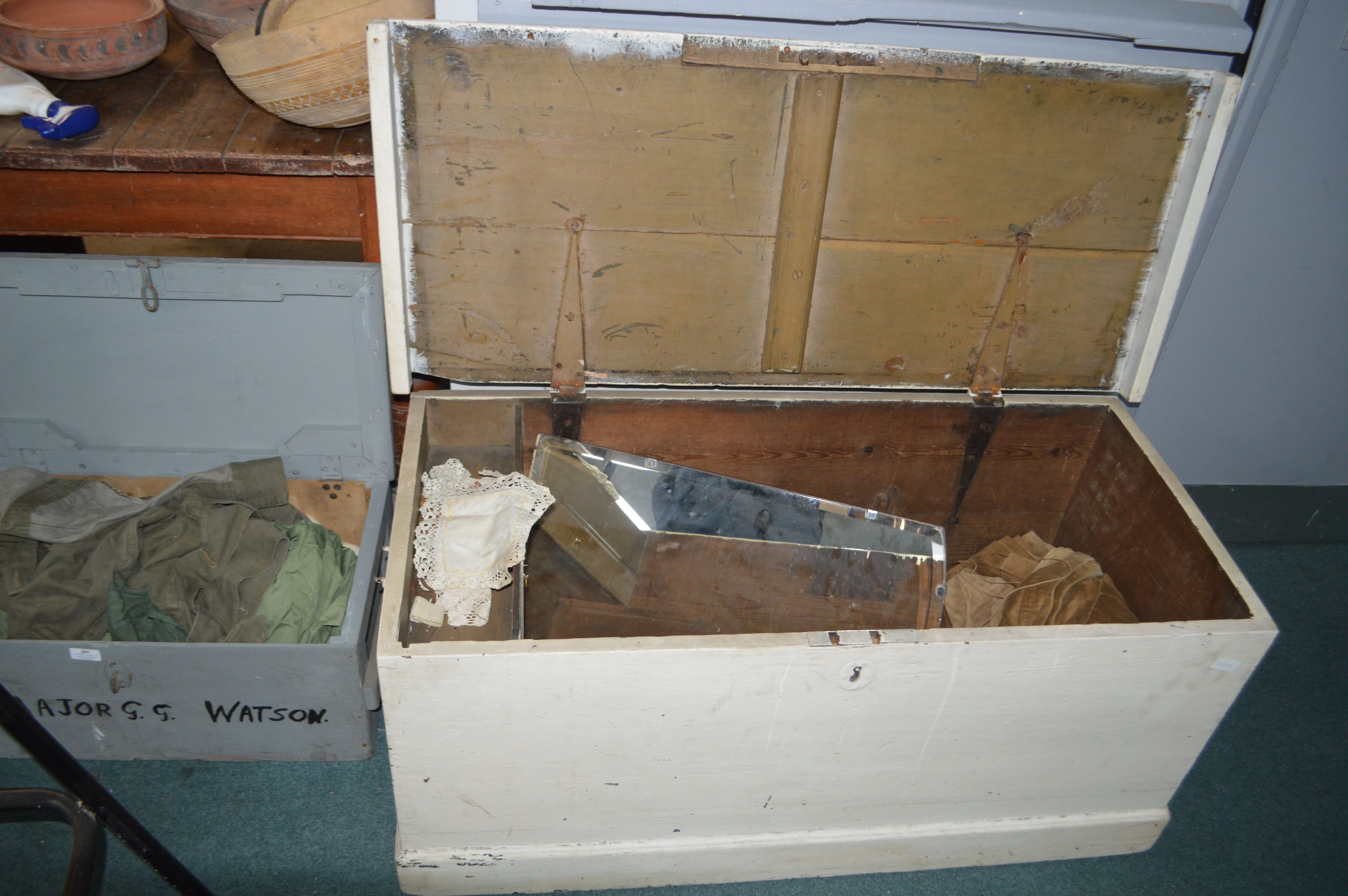 Large Blanket Box and Contents - Image 3 of 3