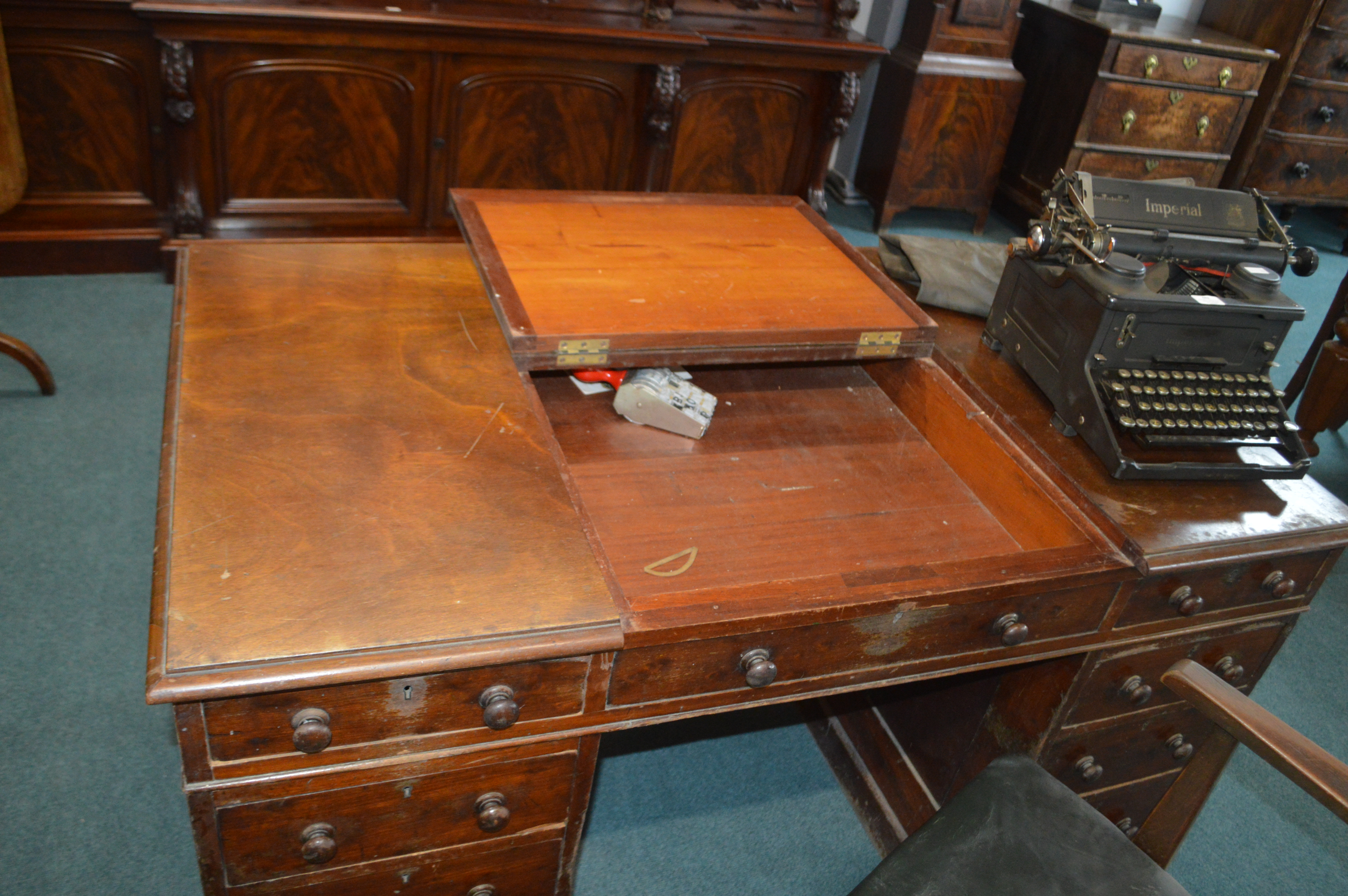 Mahogany Desk with Central Demi Drawer Compartment - Image 4 of 4