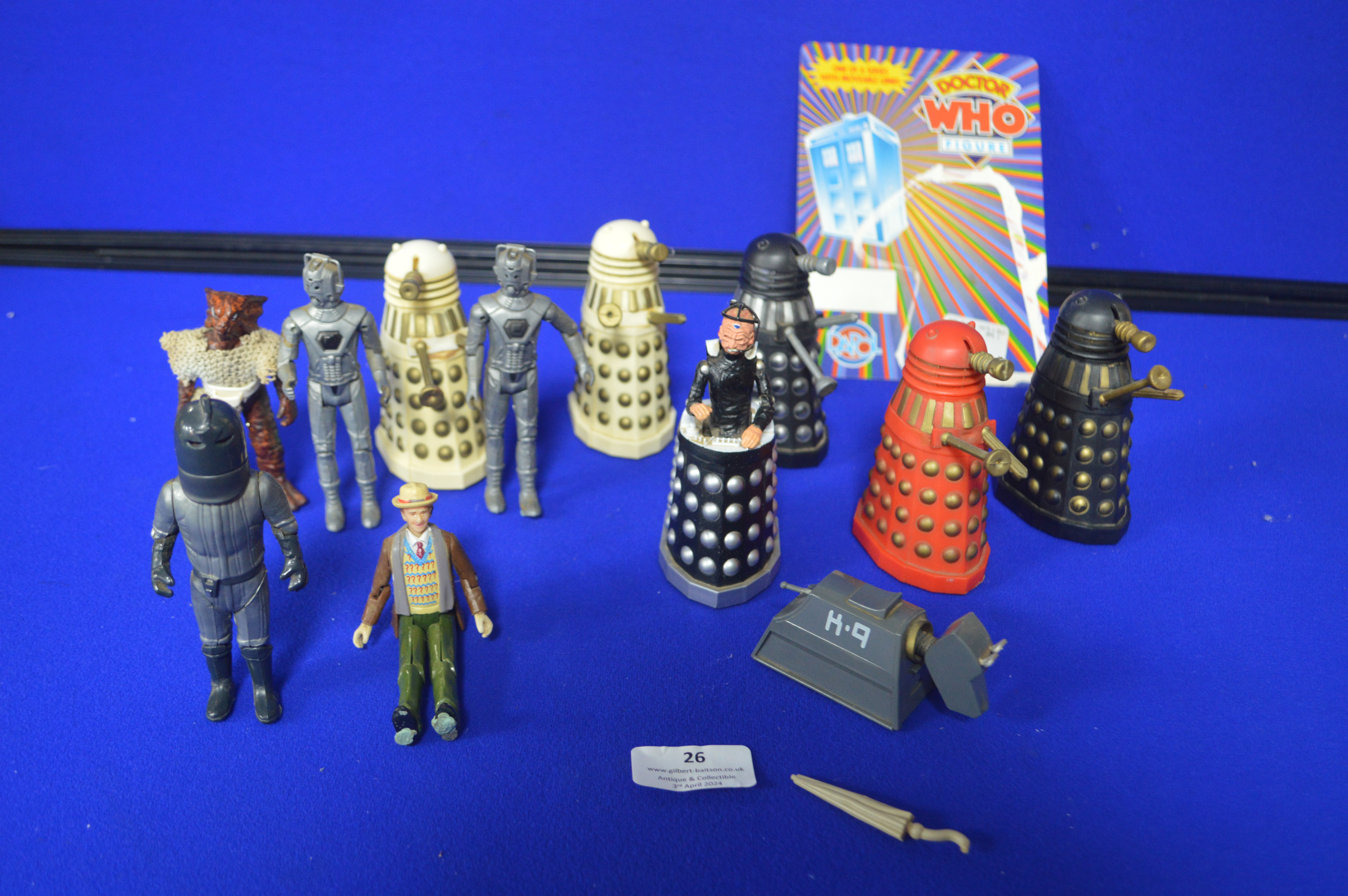 Twelve Dr. Who Dapol Figures Including Daleks, and The Doctor and K9 - Image 2 of 2