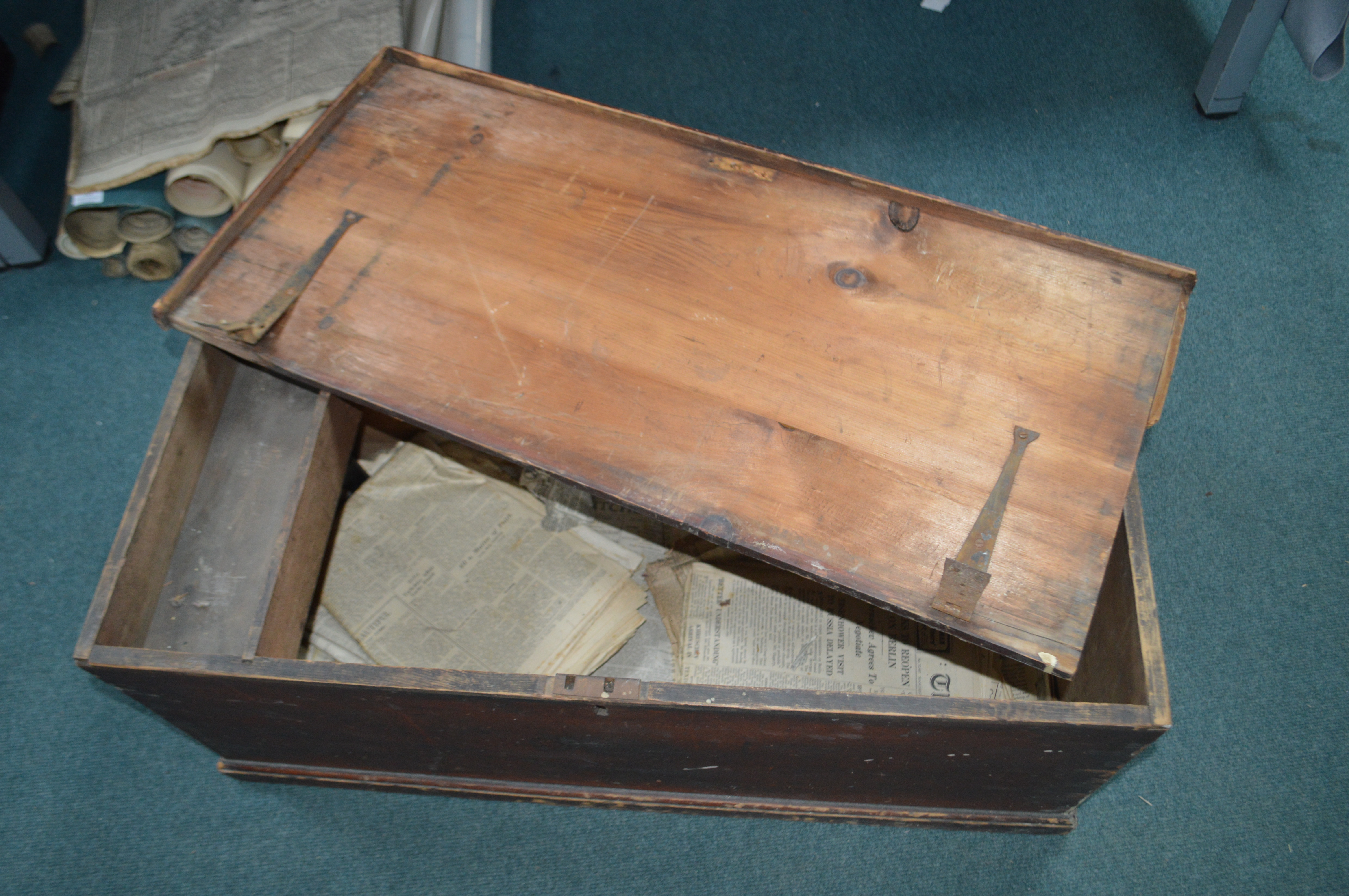 Victorian Pine Blanket Box - Image 4 of 4