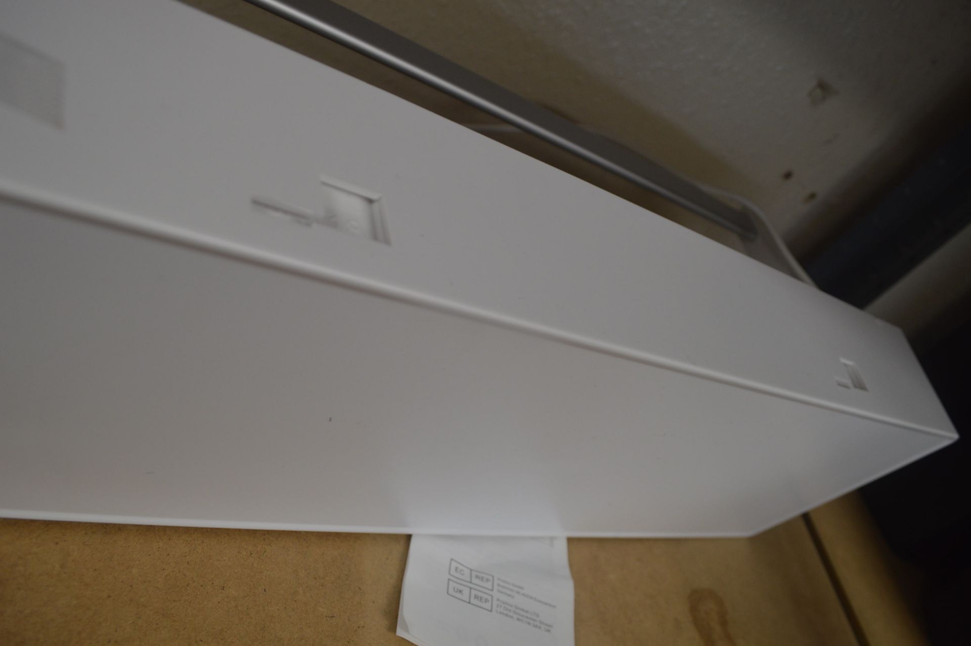 *Smart UV Towel Dryer - Image 3 of 3