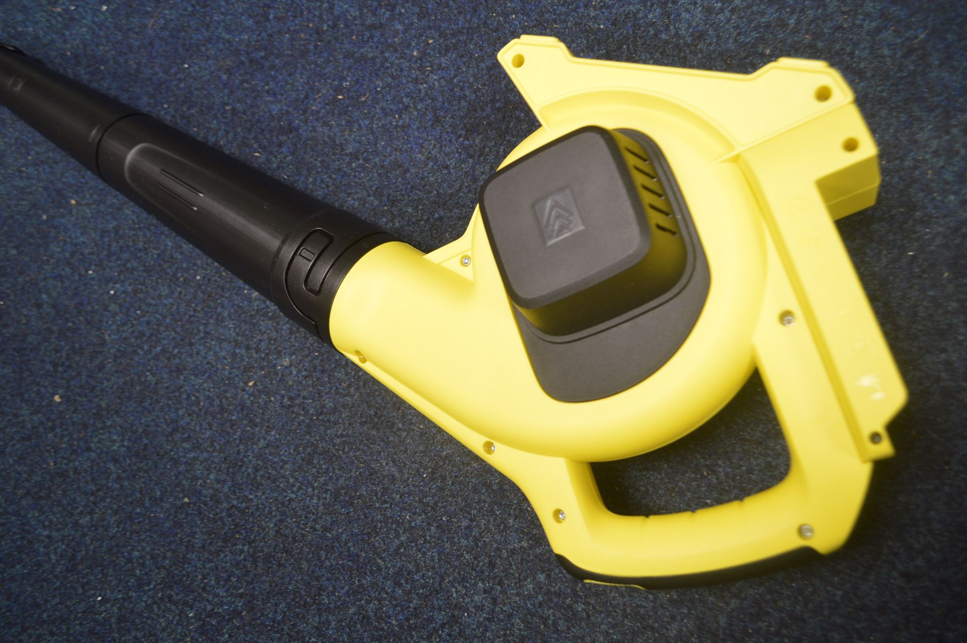 *Karcher Leaf Blower - Bild 2 aus 3