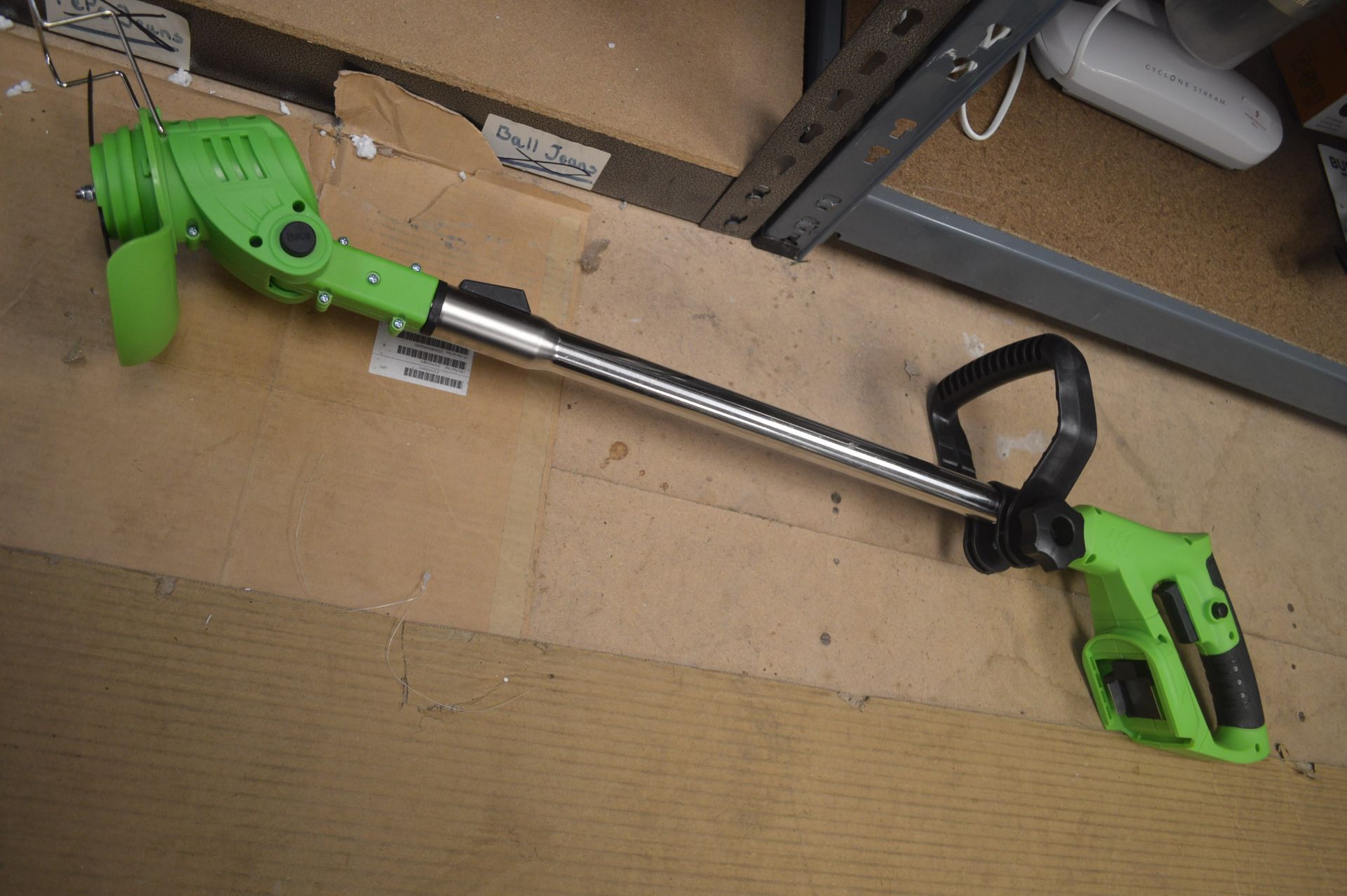 *Greenworks Strimmer, and an Extending Hedge Trimmer - Image 2 of 3