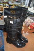 Lady's Fashion Boots Size: 5