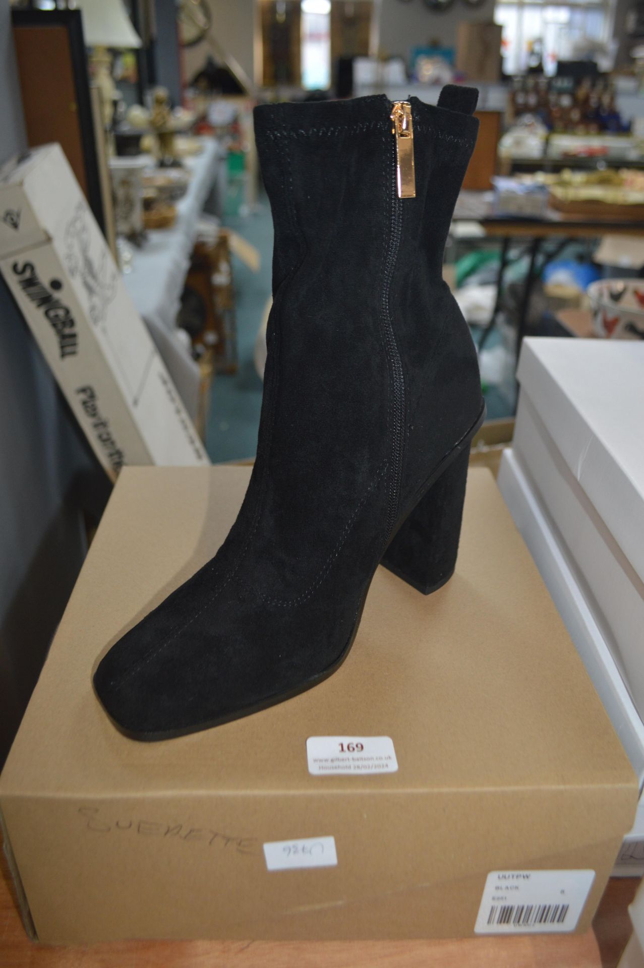 Lady's Suedette Black Fashion Boots Size: 5