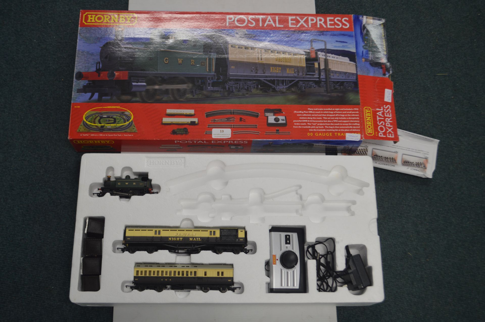 Hornby Postal Express OO Gauge Train Set (missing track)