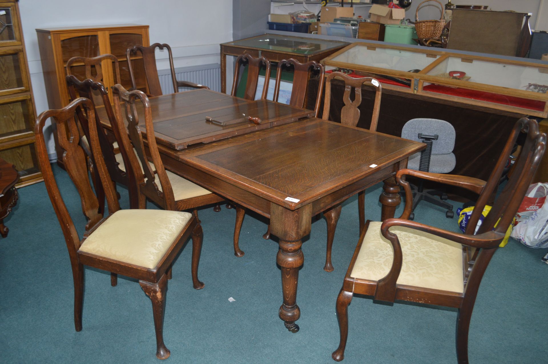 1930's oak Wind Out Dining Table with Nine Mismatc - Image 2 of 2