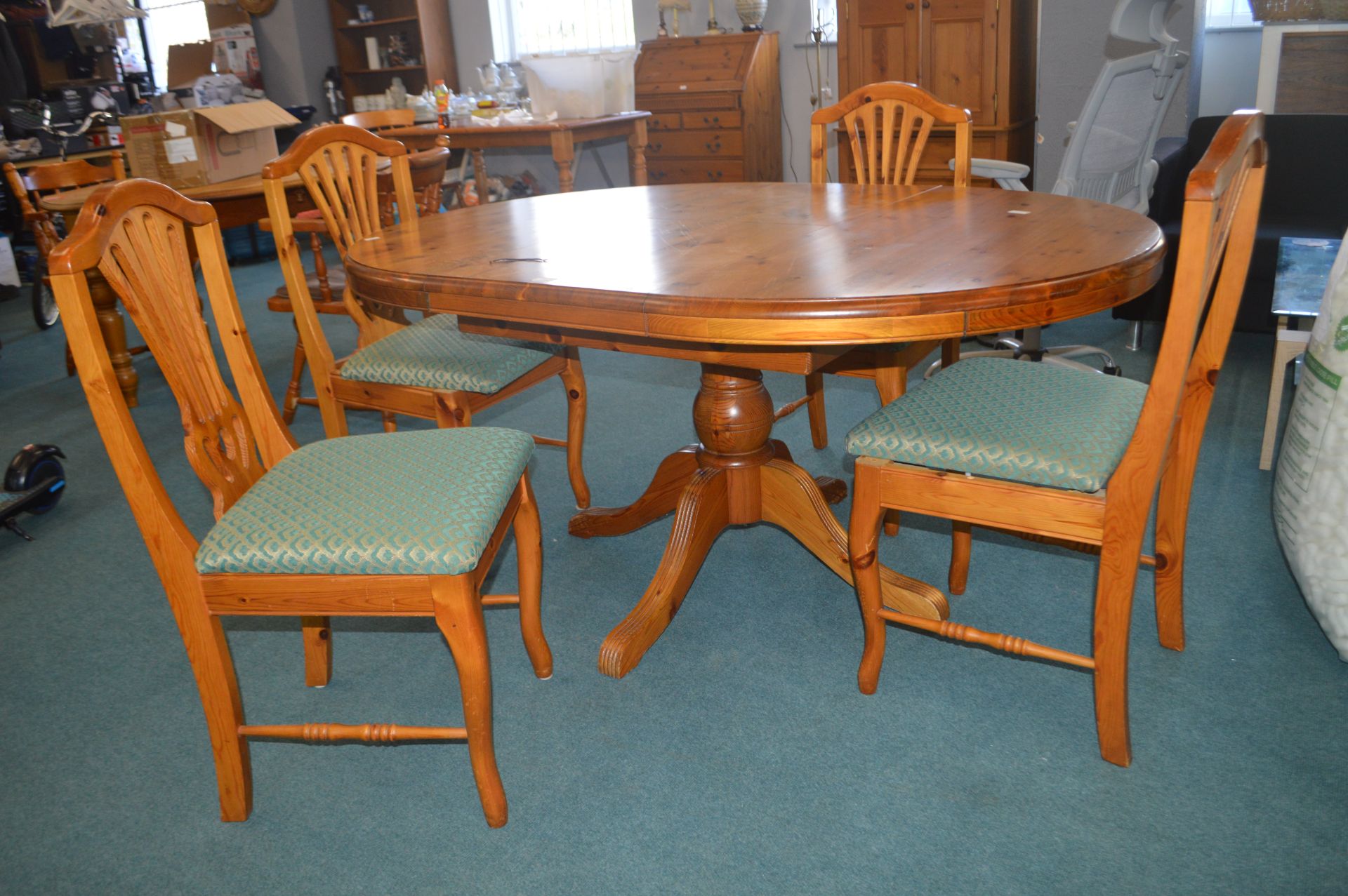 Ducal Solid Pine Kitchen Oval Extending Table with - Image 2 of 2