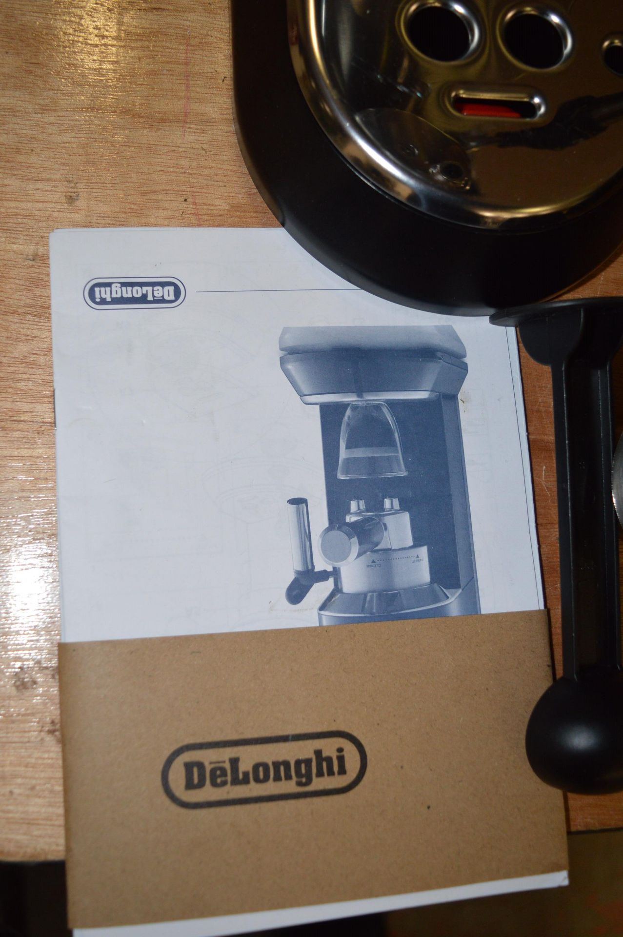 *Delonghi Coffee Machine - Image 3 of 3