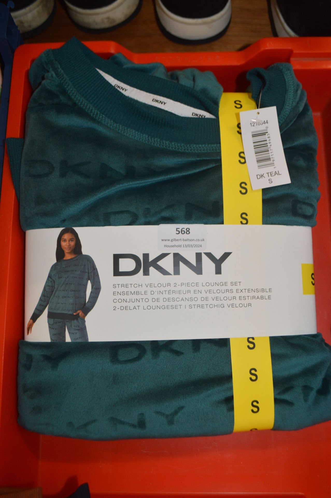 *DKNY 2pc Lounge Set Size: S