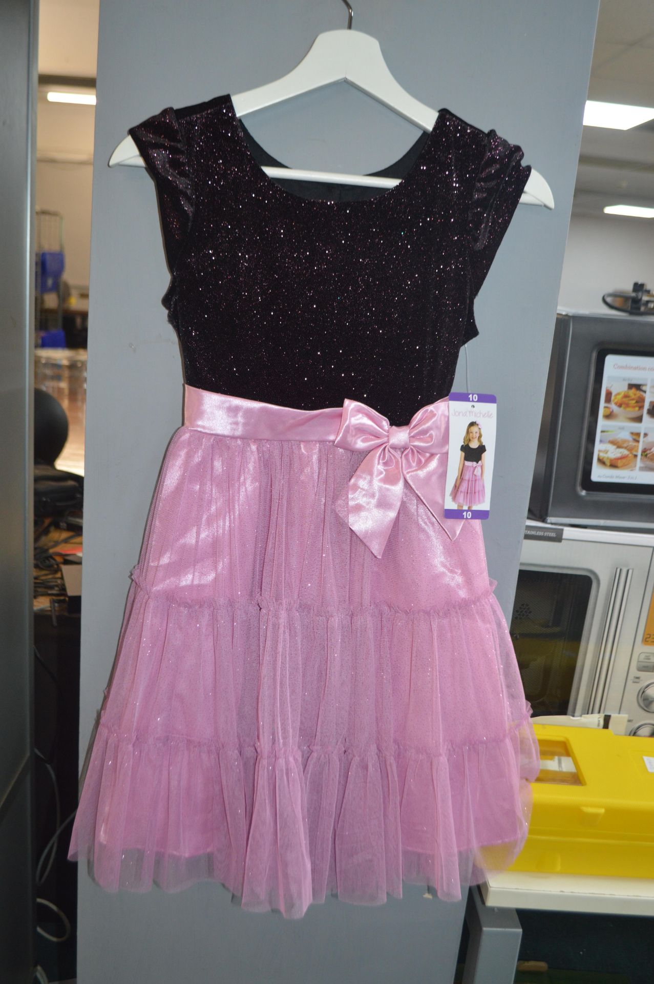 Johana Michelle Girl's Party Dress Size: 10 years