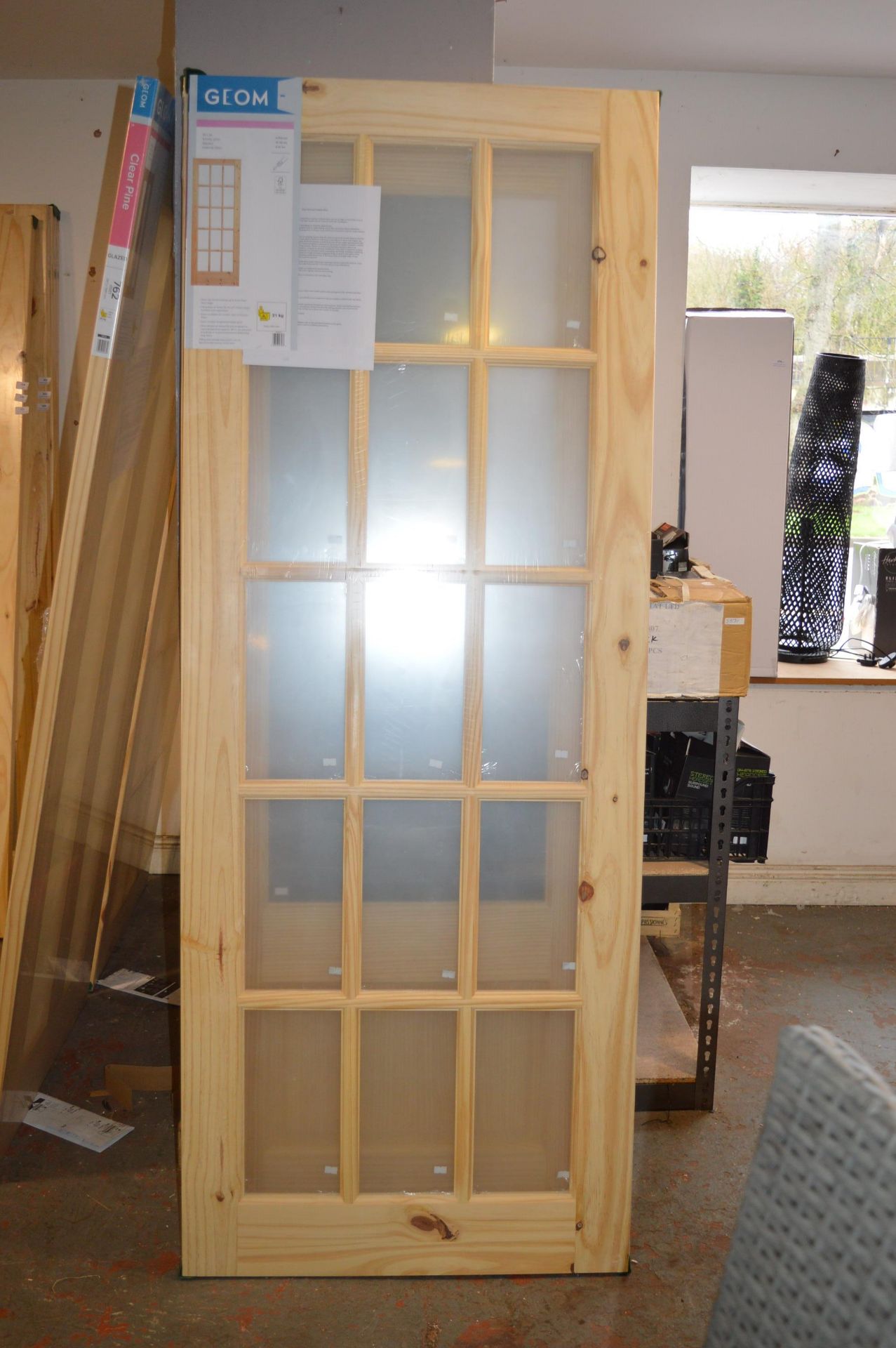 *Knotty Pine Glazed Internal Door 1981x762mm